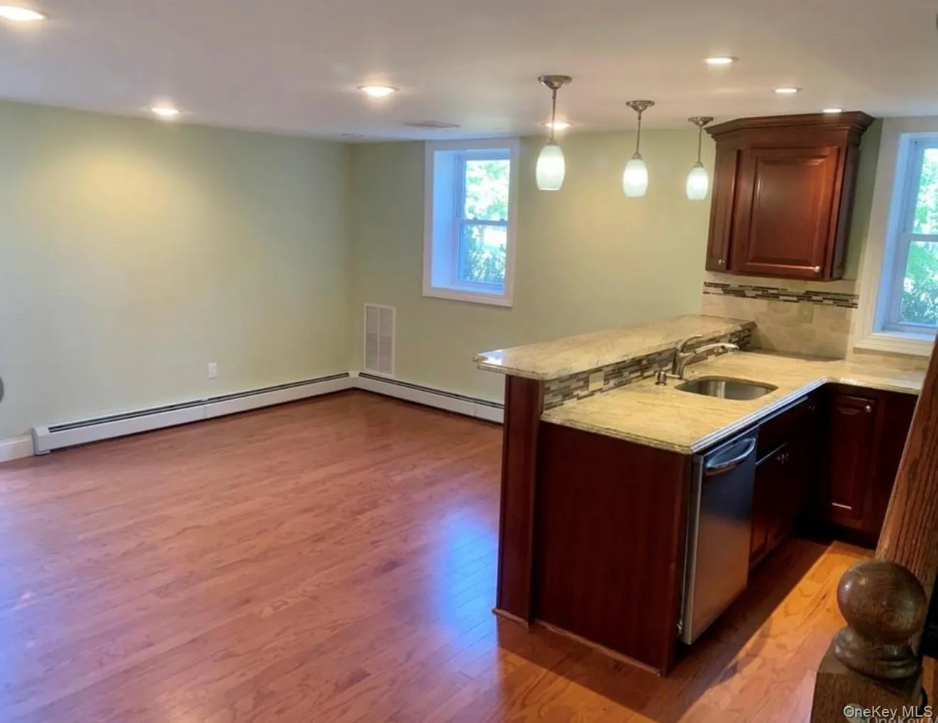 250 Oakland Avenue, Monroe, NY, 2 Bedrooms Bedrooms, 5 Rooms Rooms,1 BathroomBathrooms,Residential Lease,For Rent,Oakland,0,1021255 250 Oakland Avenue, Monroe, NY, 2 Bedrooms Bedrooms, 5 Rooms Rooms,1 BathroomBathrooms,Residential Lease,For Rent,Oakland,0,1021255