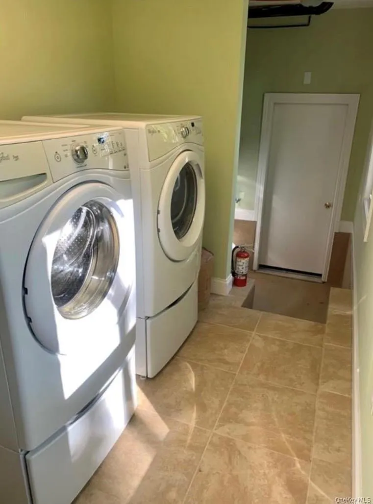 250 Oakland Avenue, Monroe, NY, 2 Bedrooms Bedrooms, 5 Rooms Rooms,1 BathroomBathrooms,Residential Lease,For Rent,Oakland,0,1021255 250 Oakland Avenue, Monroe, NY, 2 Bedrooms Bedrooms, 5 Rooms Rooms,1 BathroomBathrooms,Residential Lease,For Rent,Oakland,0,1021255