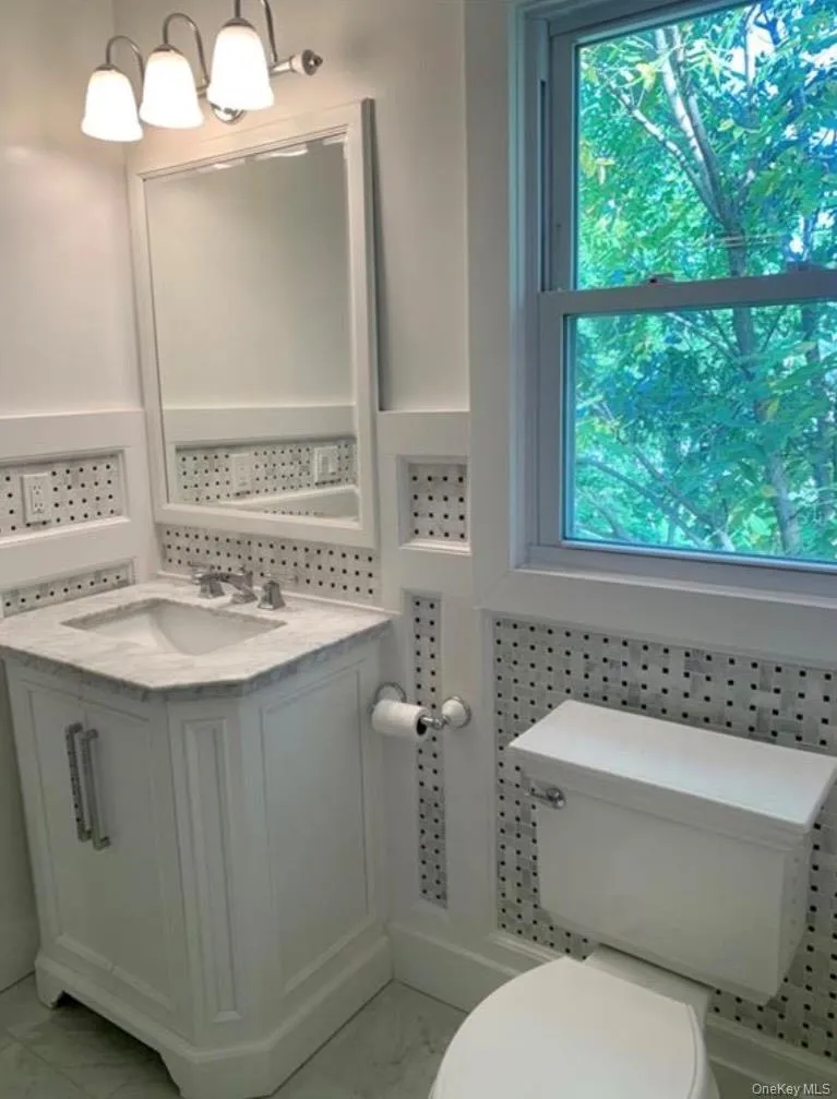 250 Oakland Avenue, Monroe, NY, 2 Bedrooms Bedrooms, 5 Rooms Rooms,1 BathroomBathrooms,Residential Lease,For Rent,Oakland,0,1021255 250 Oakland Avenue, Monroe, NY, 2 Bedrooms Bedrooms, 5 Rooms Rooms,1 BathroomBathrooms,Residential Lease,For Rent,Oakland,0,1021255
