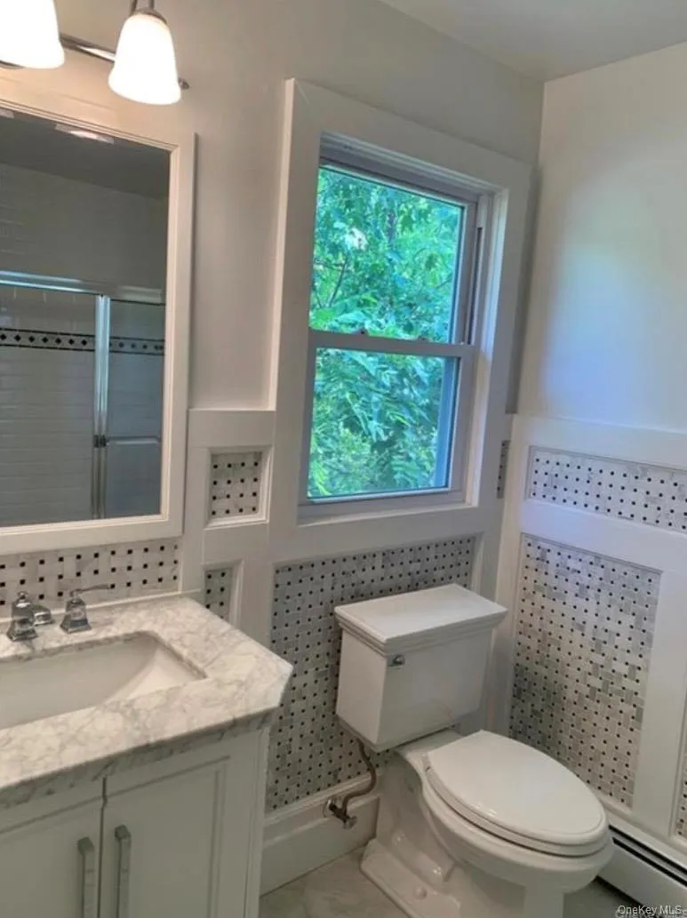 250 Oakland Avenue, Monroe, NY, 2 Bedrooms Bedrooms, 5 Rooms Rooms,1 BathroomBathrooms,Residential Lease,For Rent,Oakland,0,1021255 250 Oakland Avenue, Monroe, NY, 2 Bedrooms Bedrooms, 5 Rooms Rooms,1 BathroomBathrooms,Residential Lease,For Rent,Oakland,0,1021255