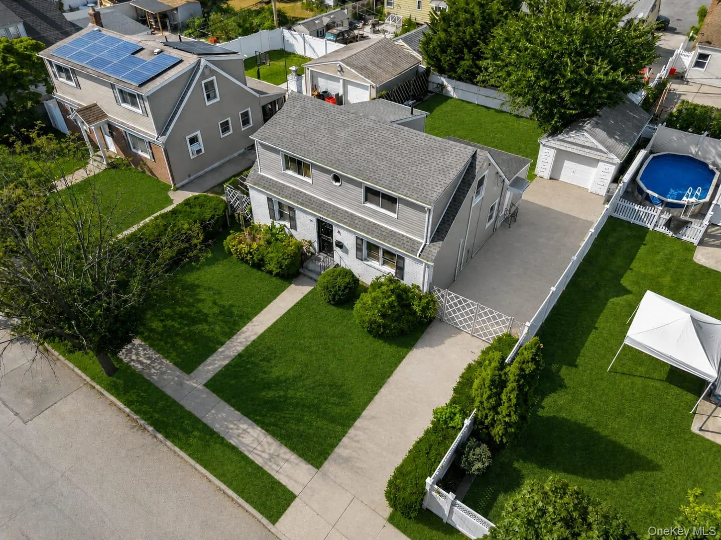 1588 Woodstock Street, Hempstead, NY, 5 Bedrooms Bedrooms, 14 Rooms Rooms,3 BathroomsBathrooms,Residential,For Rent,Woodstock,0,1021258 1588 Woodstock Street, Hempstead, NY, 5 Bedrooms Bedrooms, 14 Rooms Rooms,3 BathroomsBathrooms,Residential,For Rent,Woodstock,0,1021258