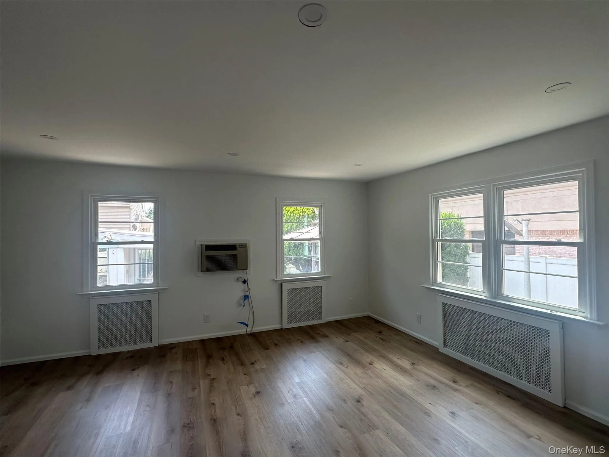 168 Lenox Avenue, Hempstead, NY, 5 Bedrooms Bedrooms, 9 Rooms Rooms,2 BathroomsBathrooms,Residential Lease,For Rent,Lenox,0,1021259 168 Lenox Avenue, Hempstead, NY, 5 Bedrooms Bedrooms, 9 Rooms Rooms,2 BathroomsBathrooms,Residential Lease,For Rent,Lenox,0,1021259