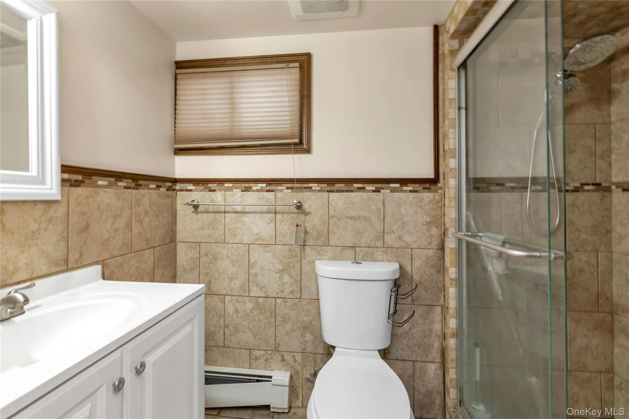 168-54 118th Road, New York, NY, 2 Bedrooms Bedrooms, 5 Rooms Rooms,1 BathroomBathrooms,Residential,For Rent,118th,0,1021267 168-54 118th Road, New York, NY, 2 Bedrooms Bedrooms, 5 Rooms Rooms,1 BathroomBathrooms,Residential,For Rent,118th,0,1021267