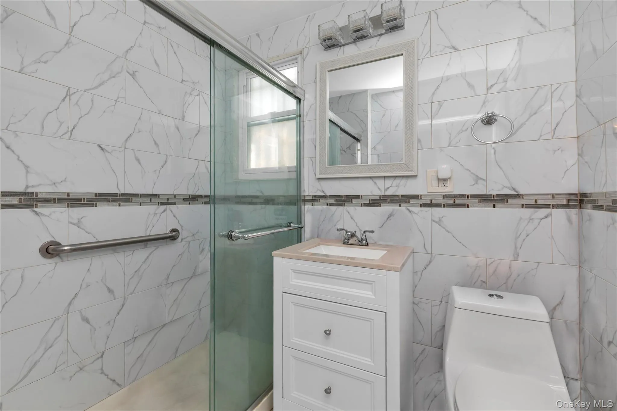 168-54 118th Road, New York, NY, 2 Bedrooms Bedrooms, 5 Rooms Rooms,1 BathroomBathrooms,Residential,For Rent,118th,0,1021267 168-54 118th Road, New York, NY, 2 Bedrooms Bedrooms, 5 Rooms Rooms,1 BathroomBathrooms,Residential,For Rent,118th,0,1021267