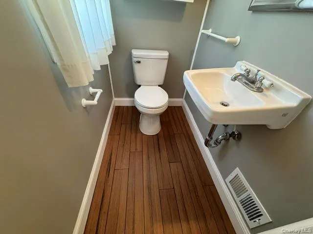 5 Sheldon Drive, Cornwall, NY, 3 Bedrooms Bedrooms, 7 Rooms Rooms,1 BathroomBathrooms,Residential Lease,For Rent,Sheldon,0,1021275 5 Sheldon Drive, Cornwall, NY, 3 Bedrooms Bedrooms, 7 Rooms Rooms,1 BathroomBathrooms,Residential Lease,For Rent,Sheldon,0,1021275