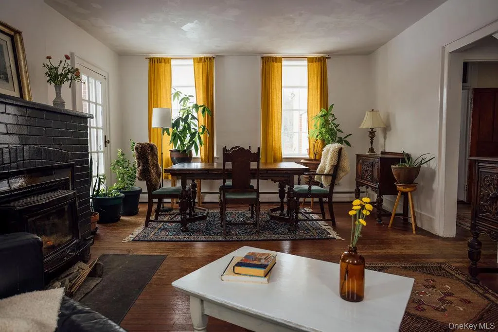 79 Cemetery Road, Chatham, NY, 3 Bedrooms Bedrooms, 6 Rooms Rooms,2 BathroomsBathrooms,Residential,For Rent,Cemetery,0,1021277 79 Cemetery Road, Chatham, NY, 3 Bedrooms Bedrooms, 6 Rooms Rooms,2 BathroomsBathrooms,Residential,For Rent,Cemetery,0,1021277