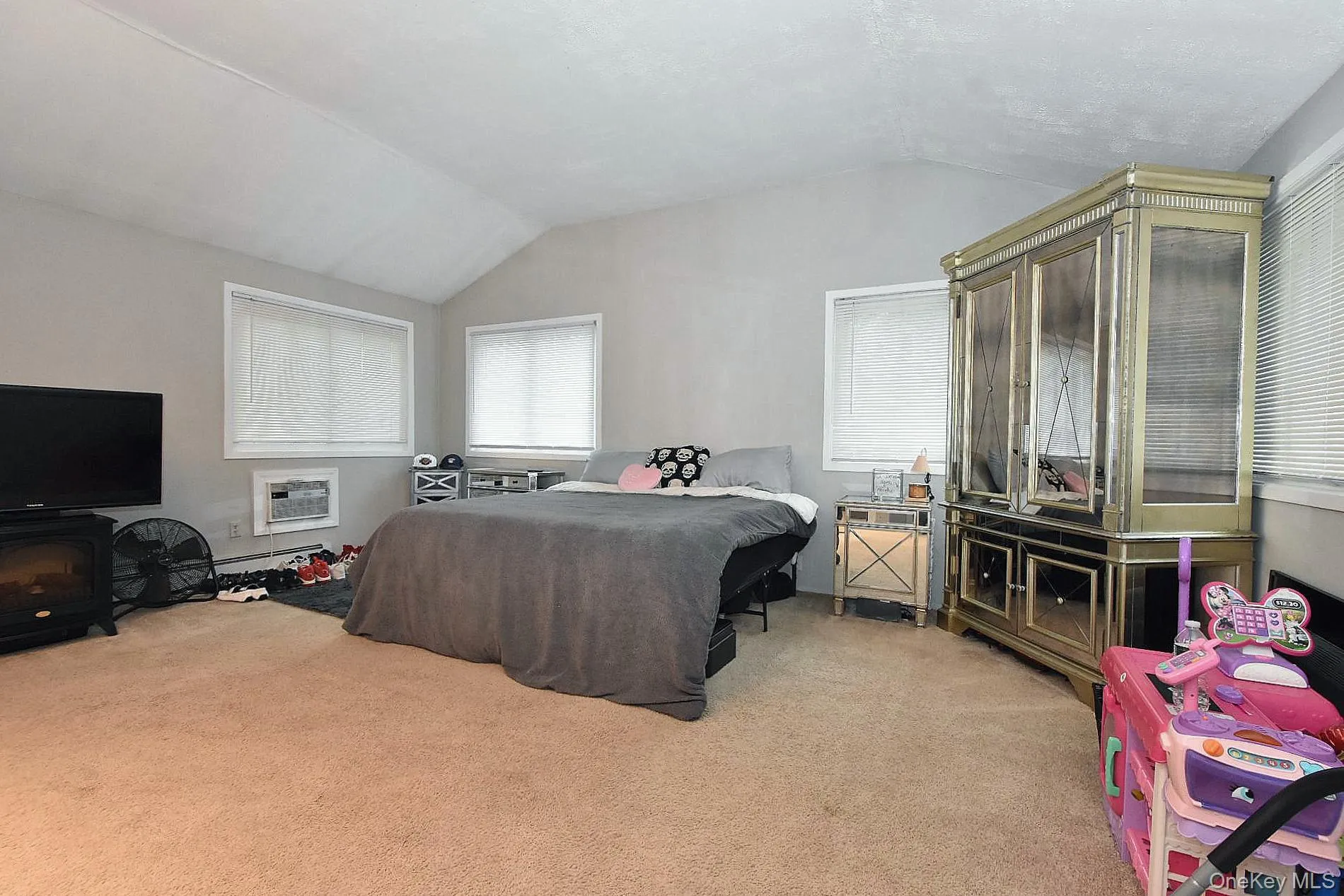 38 Balaton Avenue, Brookhaven, NY, 1 Bedroom Bedrooms, 3 Rooms Rooms,1 BathroomBathrooms,Residential,For Rent,Balaton,0,1021279 38 Balaton Avenue, Brookhaven, NY, 1 Bedroom Bedrooms, 3 Rooms Rooms,1 BathroomBathrooms,Residential,For Rent,Balaton,0,1021279
