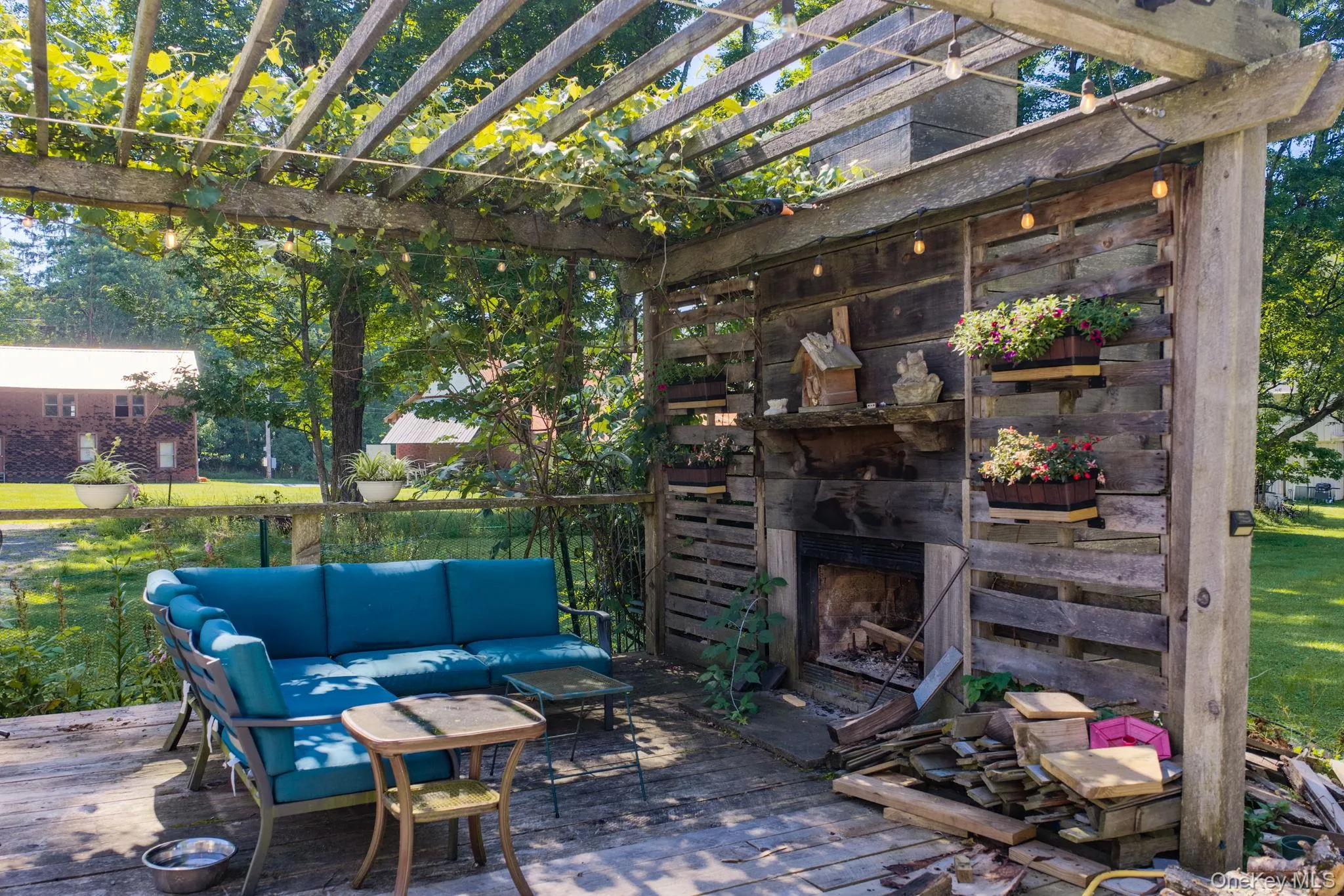 8 Chapel Street, Callicoon, NY, 4 Bedrooms Bedrooms, 7 Rooms Rooms,2 BathroomsBathrooms,Residential,For Rent,Chapel,0,1021280 8 Chapel Street, Callicoon, NY, 4 Bedrooms Bedrooms, 7 Rooms Rooms,2 BathroomsBathrooms,Residential,For Rent,Chapel,0,1021280