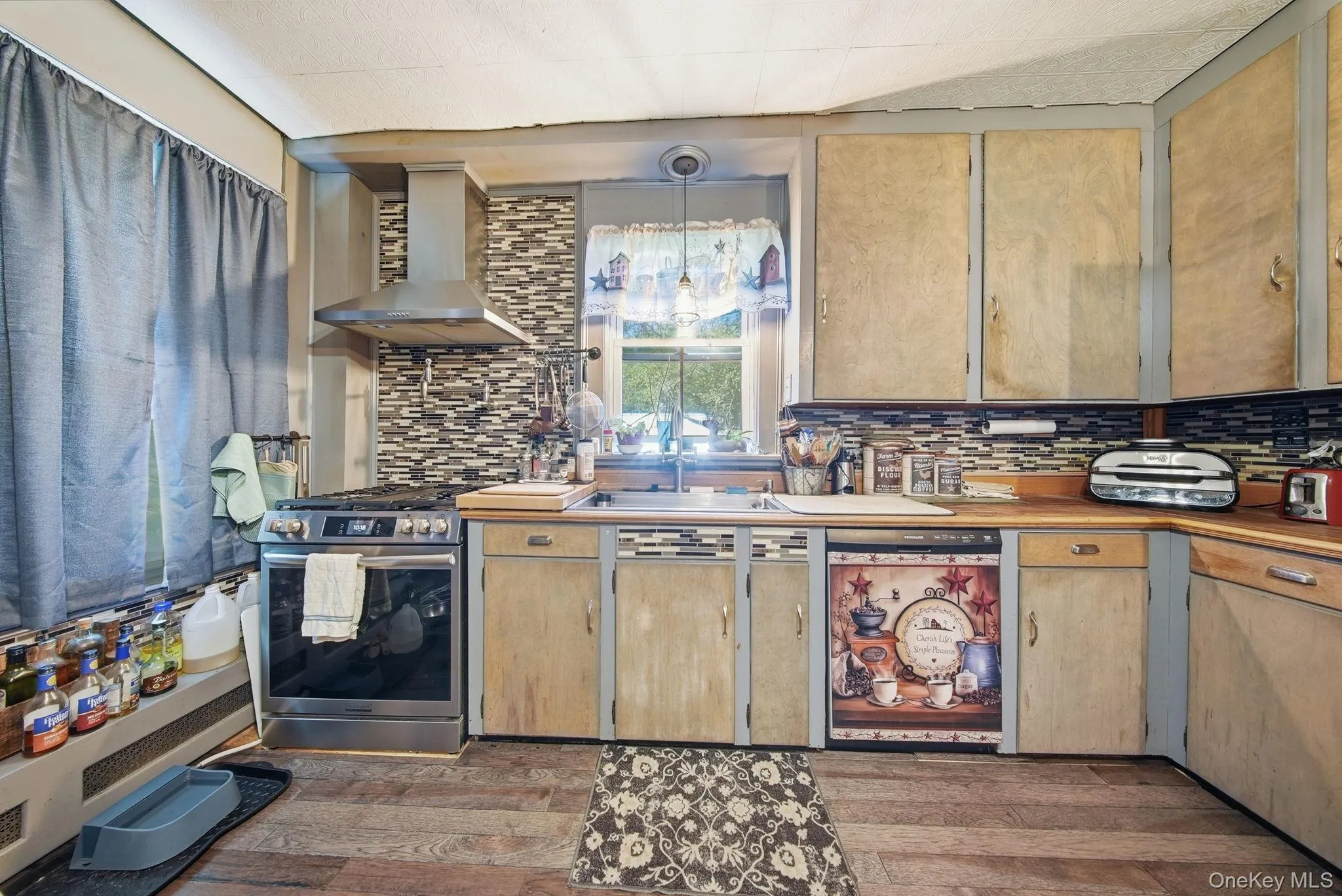 8 Chapel Street, Callicoon, NY, 4 Bedrooms Bedrooms, 7 Rooms Rooms,2 BathroomsBathrooms,Residential,For Rent,Chapel,0,1021280 8 Chapel Street, Callicoon, NY, 4 Bedrooms Bedrooms, 7 Rooms Rooms,2 BathroomsBathrooms,Residential,For Rent,Chapel,0,1021280