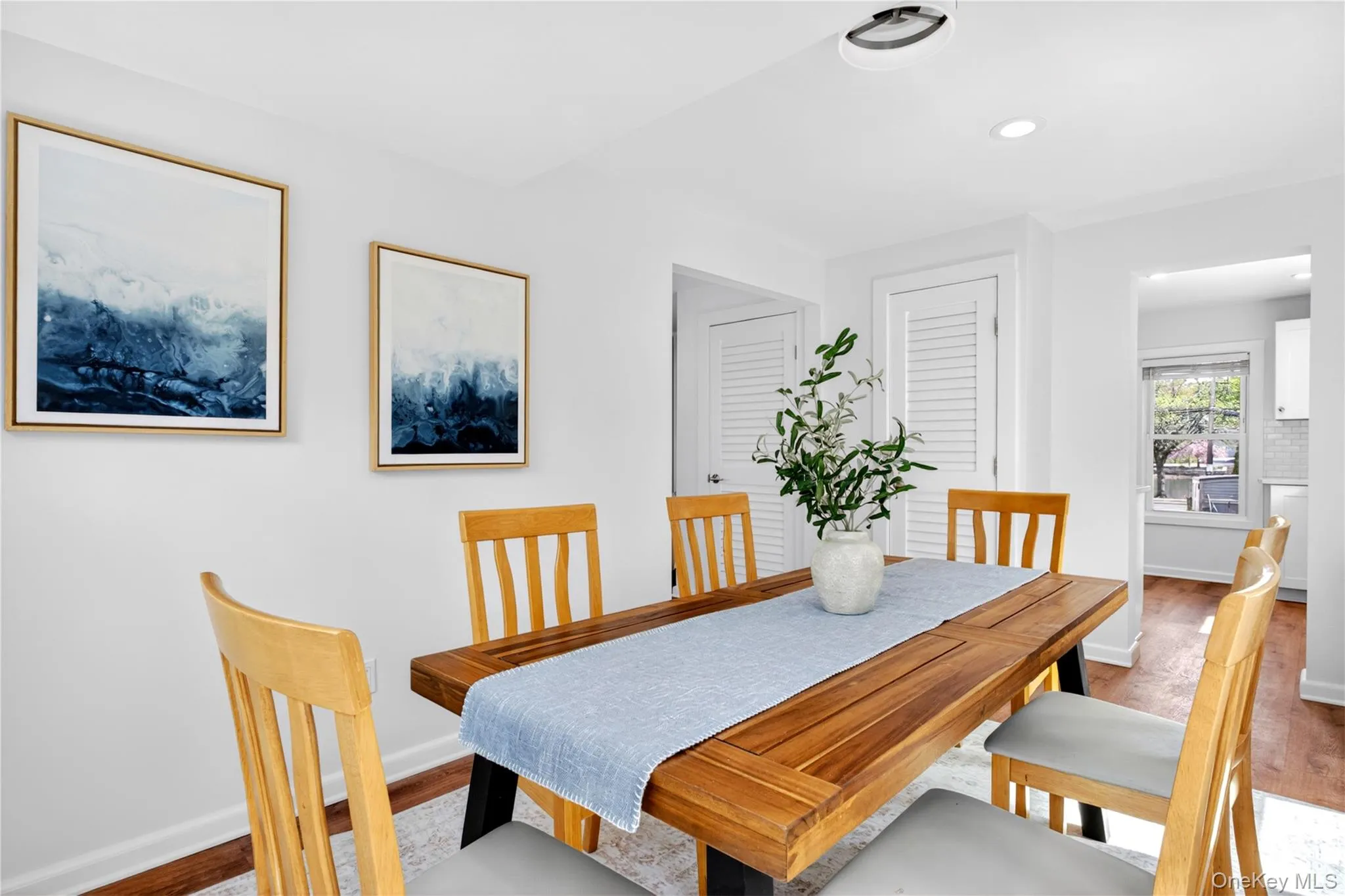 12 Smull Place, North Hempstead, NY, 2 Bedrooms Bedrooms, 6 Rooms Rooms,2 BathroomsBathrooms,Residential,For Rent,Smull,0,1021284 12 Smull Place, North Hempstead, NY, 2 Bedrooms Bedrooms, 6 Rooms Rooms,2 BathroomsBathrooms,Residential,For Rent,Smull,0,1021284