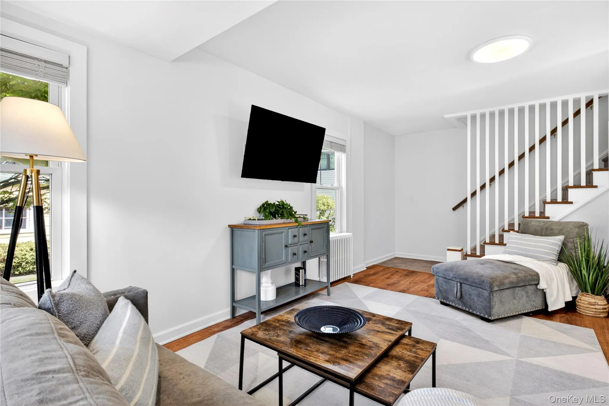 12 Smull Place, North Hempstead, NY, 2 Bedrooms Bedrooms, 6 Rooms Rooms,2 BathroomsBathrooms,Residential,For Rent,Smull,0,1021284 12 Smull Place, North Hempstead, NY, 2 Bedrooms Bedrooms, 6 Rooms Rooms,2 BathroomsBathrooms,Residential,For Rent,Smull,0,1021284