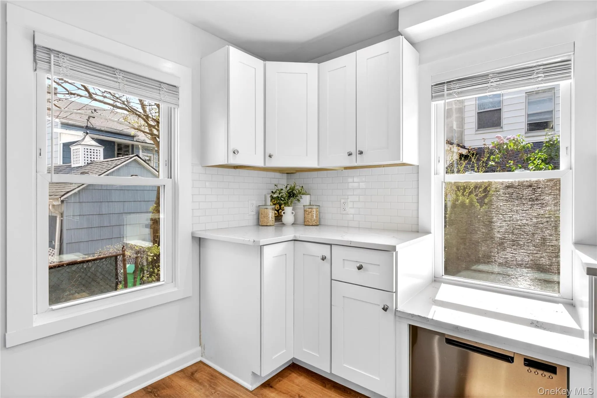 12 Smull Place, North Hempstead, NY, 2 Bedrooms Bedrooms, 6 Rooms Rooms,2 BathroomsBathrooms,Residential,For Rent,Smull,0,1021284 12 Smull Place, North Hempstead, NY, 2 Bedrooms Bedrooms, 6 Rooms Rooms,2 BathroomsBathrooms,Residential,For Rent,Smull,0,1021284