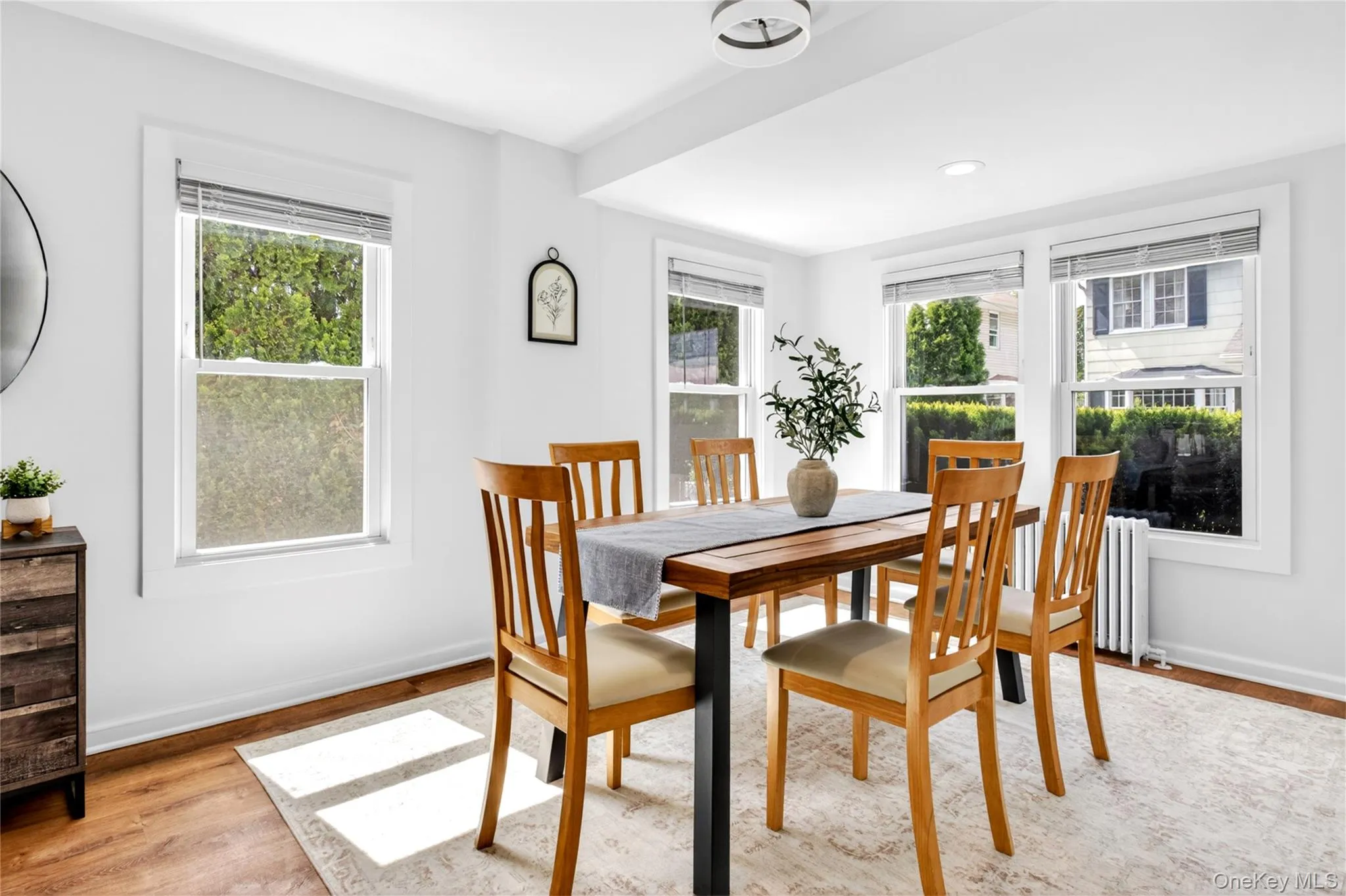 12 Smull Place, North Hempstead, NY, 2 Bedrooms Bedrooms, 6 Rooms Rooms,2 BathroomsBathrooms,Residential,For Rent,Smull,0,1021284 12 Smull Place, North Hempstead, NY, 2 Bedrooms Bedrooms, 6 Rooms Rooms,2 BathroomsBathrooms,Residential,For Rent,Smull,0,1021284