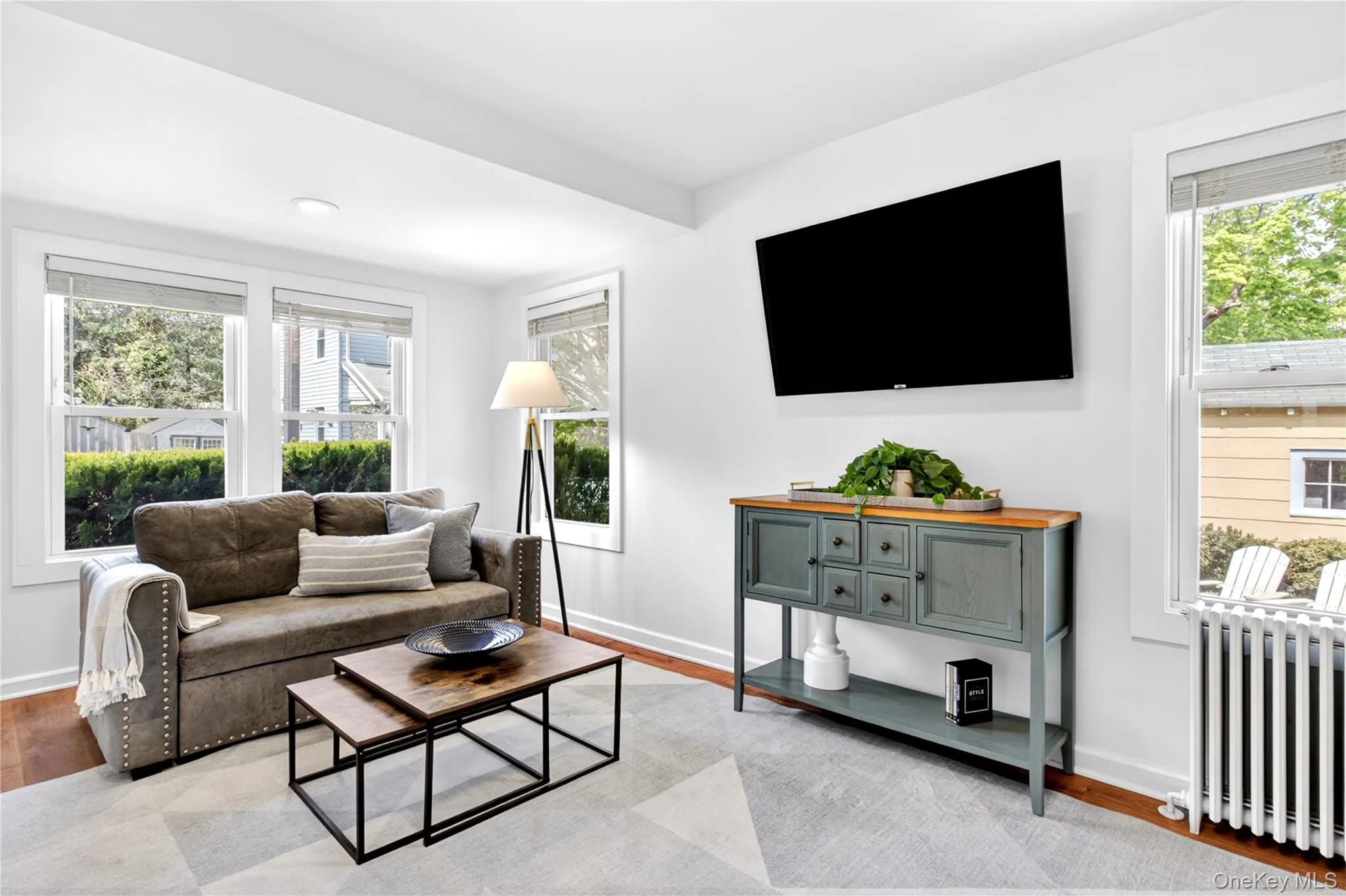 12 Smull Place, North Hempstead, NY, 2 Bedrooms Bedrooms, 6 Rooms Rooms,2 BathroomsBathrooms,Residential,For Rent,Smull,0,1021284 12 Smull Place, North Hempstead, NY, 2 Bedrooms Bedrooms, 6 Rooms Rooms,2 BathroomsBathrooms,Residential,For Rent,Smull,0,1021284