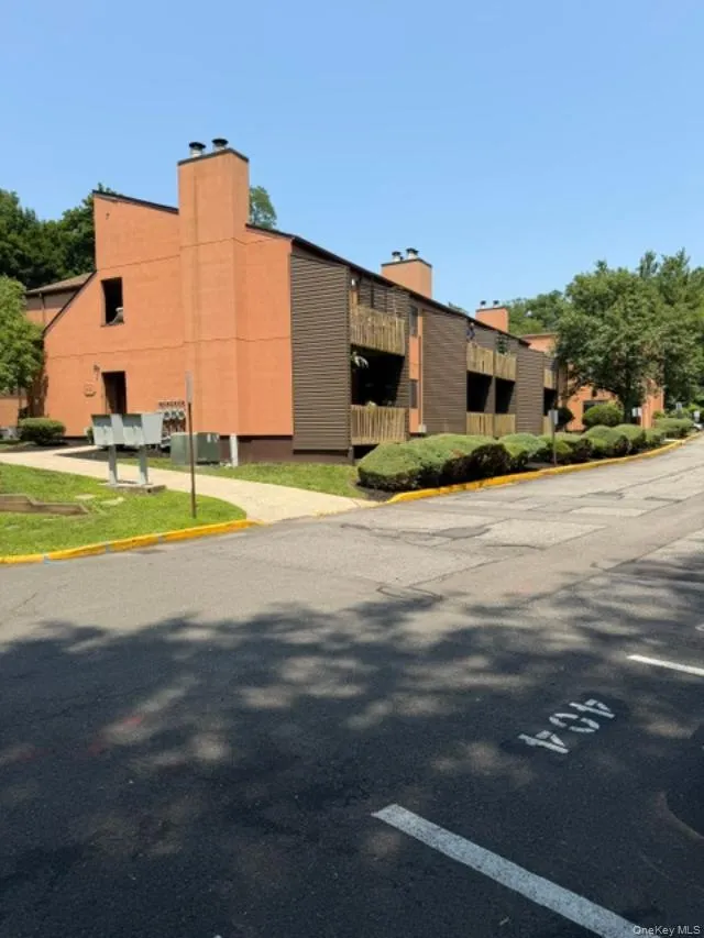 301 Town Hill Road, Clarkstown, NY, 1 Bedroom Bedrooms, 4 Rooms Rooms,1 BathroomBathrooms,Residential,For Rent,Town Hill,0,1021287 301 Town Hill Road, Clarkstown, NY, 1 Bedroom Bedrooms, 4 Rooms Rooms,1 BathroomBathrooms,Residential,For Rent,Town Hill,0,1021287