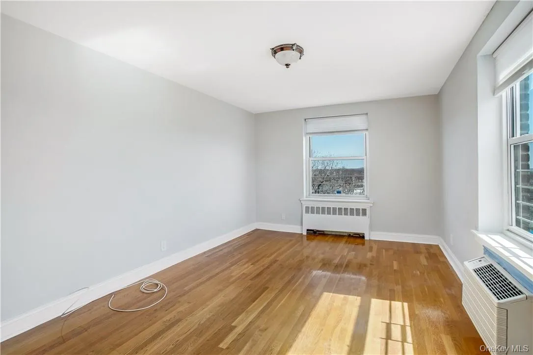 730 Pelham Road, New Rochelle, NY, 3 Bedrooms Bedrooms, 5 Rooms Rooms,2 BathroomsBathrooms,Residential Lease,For Rent,Pelham,0,1021289 730 Pelham Road, New Rochelle, NY, 3 Bedrooms Bedrooms, 5 Rooms Rooms,2 BathroomsBathrooms,Residential Lease,For Rent,Pelham,0,1021289