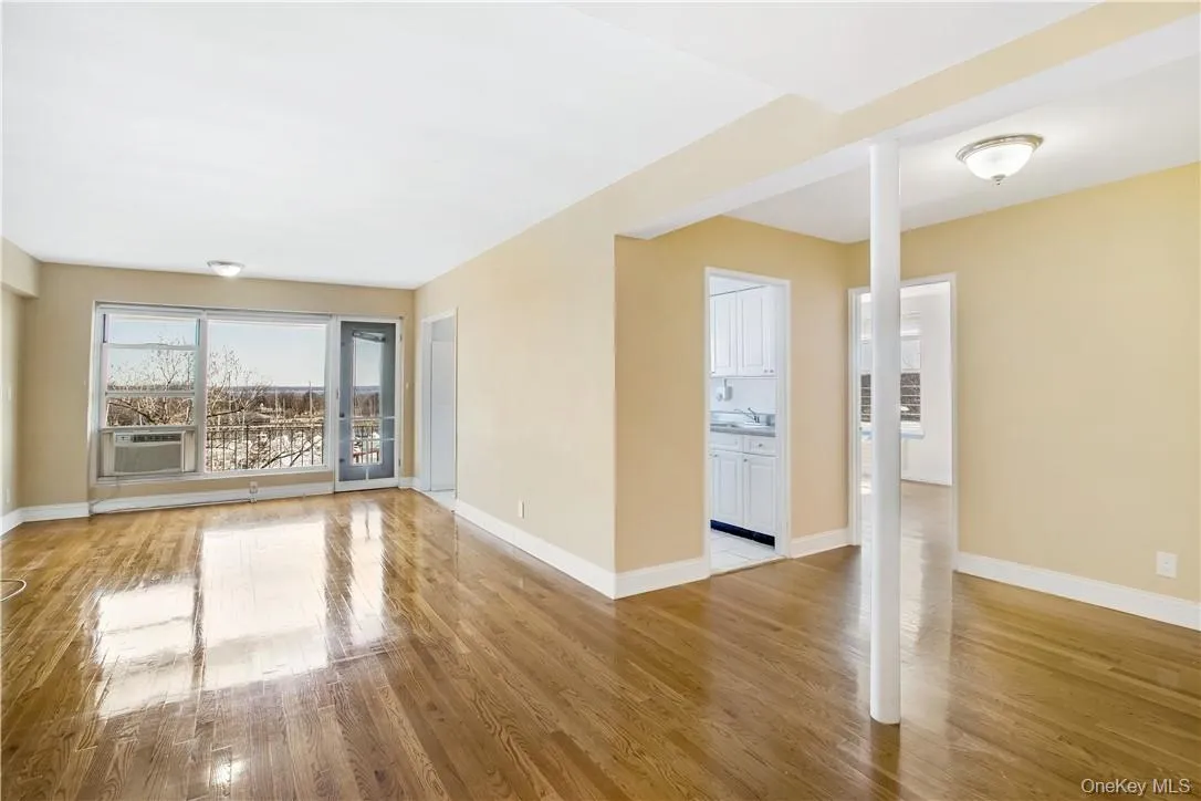 730 Pelham Road, New Rochelle, NY, 3 Bedrooms Bedrooms, 5 Rooms Rooms,2 BathroomsBathrooms,Residential Lease,For Rent,Pelham,0,1021289 730 Pelham Road, New Rochelle, NY, 3 Bedrooms Bedrooms, 5 Rooms Rooms,2 BathroomsBathrooms,Residential Lease,For Rent,Pelham,0,1021289