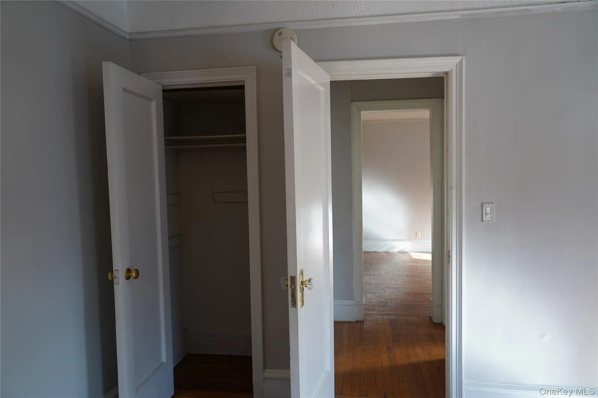 50-05 43 Ave, New York, NY, 1 Bedroom Bedrooms, 4 Rooms Rooms,1 BathroomBathrooms,Residential Lease,For Rent,43 Ave,0,1021291 50-05 43 Ave, New York, NY, 1 Bedroom Bedrooms, 4 Rooms Rooms,1 BathroomBathrooms,Residential Lease,For Rent,43 Ave,0,1021291