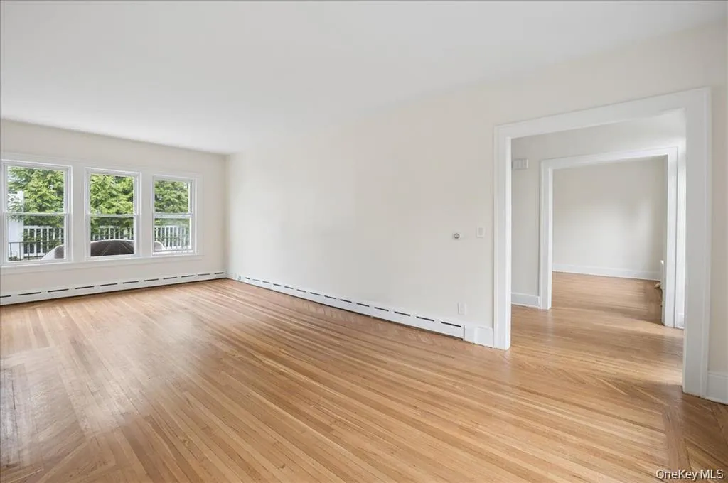419 Palmer Road, Yonkers, NY, 3 Bedrooms Bedrooms, 6 Rooms Rooms,1 BathroomBathrooms,Residential Lease,For Rent,Palmer,0,1021293 419 Palmer Road, Yonkers, NY, 3 Bedrooms Bedrooms, 6 Rooms Rooms,1 BathroomBathrooms,Residential Lease,For Rent,Palmer,0,1021293