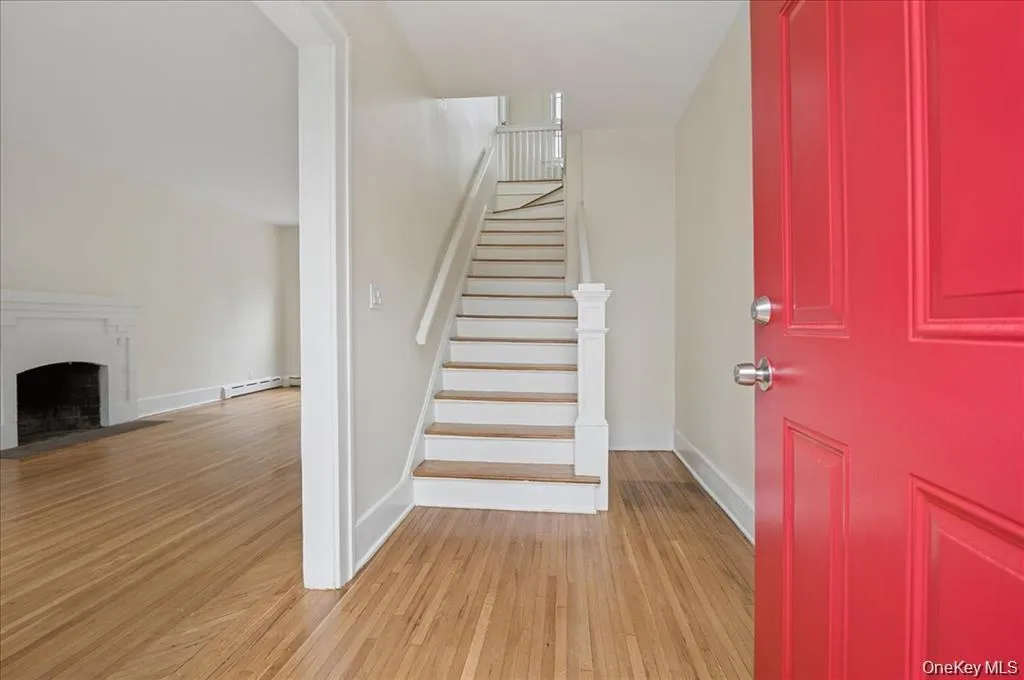 419 Palmer Road, Yonkers, NY, 3 Bedrooms Bedrooms, 6 Rooms Rooms,1 BathroomBathrooms,Residential Lease,For Rent,Palmer,0,1021293 419 Palmer Road, Yonkers, NY, 3 Bedrooms Bedrooms, 6 Rooms Rooms,1 BathroomBathrooms,Residential Lease,For Rent,Palmer,0,1021293