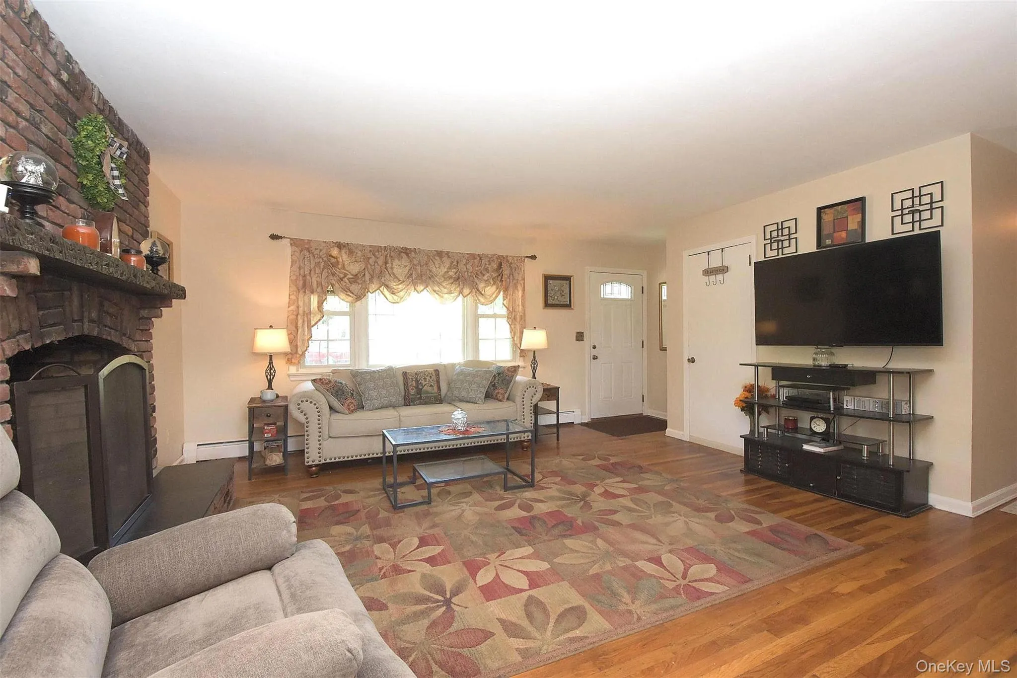 12 Acorn Street, Brookhaven, NY, 3 Bedrooms Bedrooms, 6 Rooms Rooms,2 BathroomsBathrooms,Residential,For Rent,Acorn,0,1021297 12 Acorn Street, Brookhaven, NY, 3 Bedrooms Bedrooms, 6 Rooms Rooms,2 BathroomsBathrooms,Residential,For Rent,Acorn,0,1021297