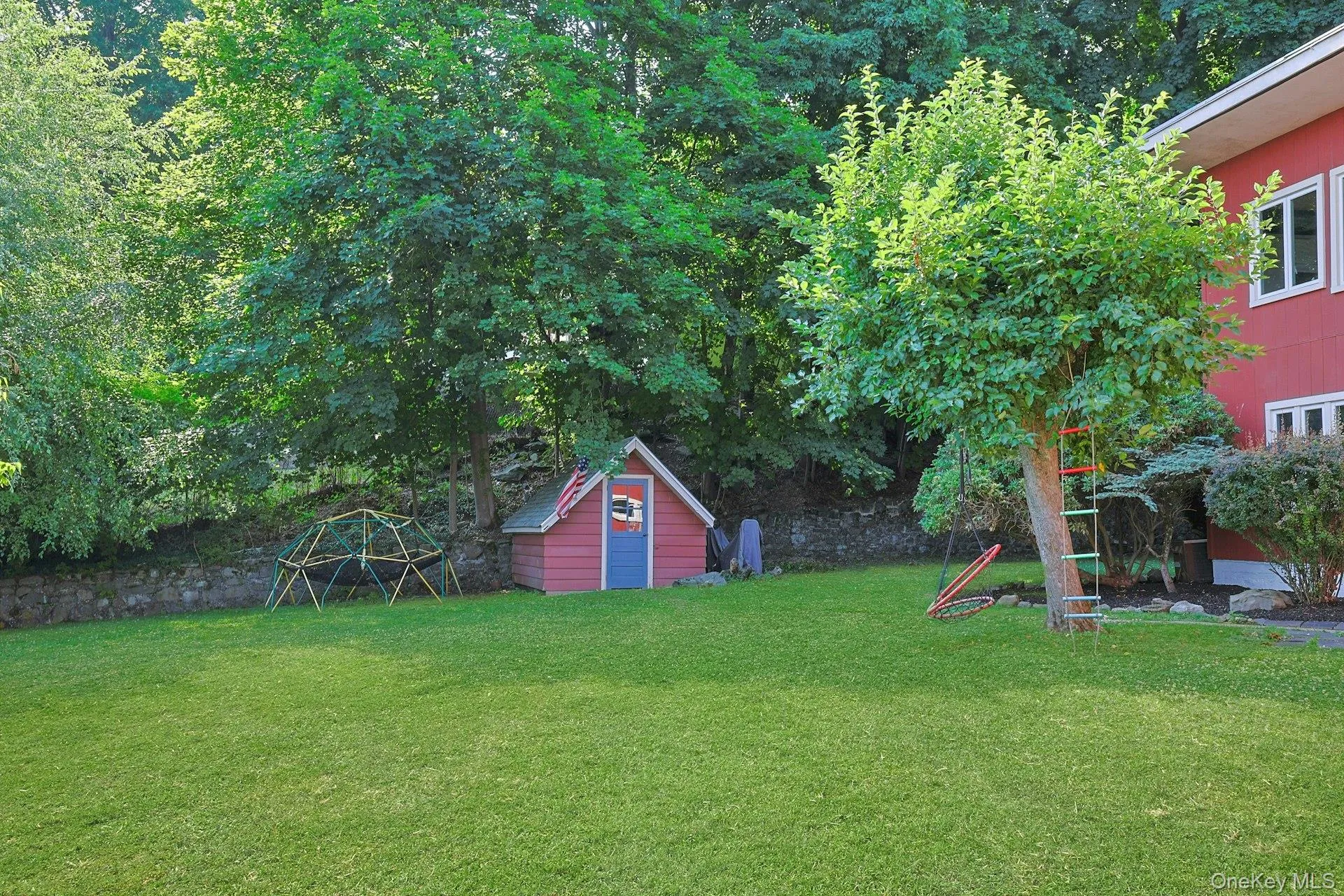 There are also great lawns at this property, with beautiful, well maintained trees sprinkled thoughtfully throughout. There are also great lawns at this property, with beautiful, well maintained trees sprinkled thoughtfully throughout.