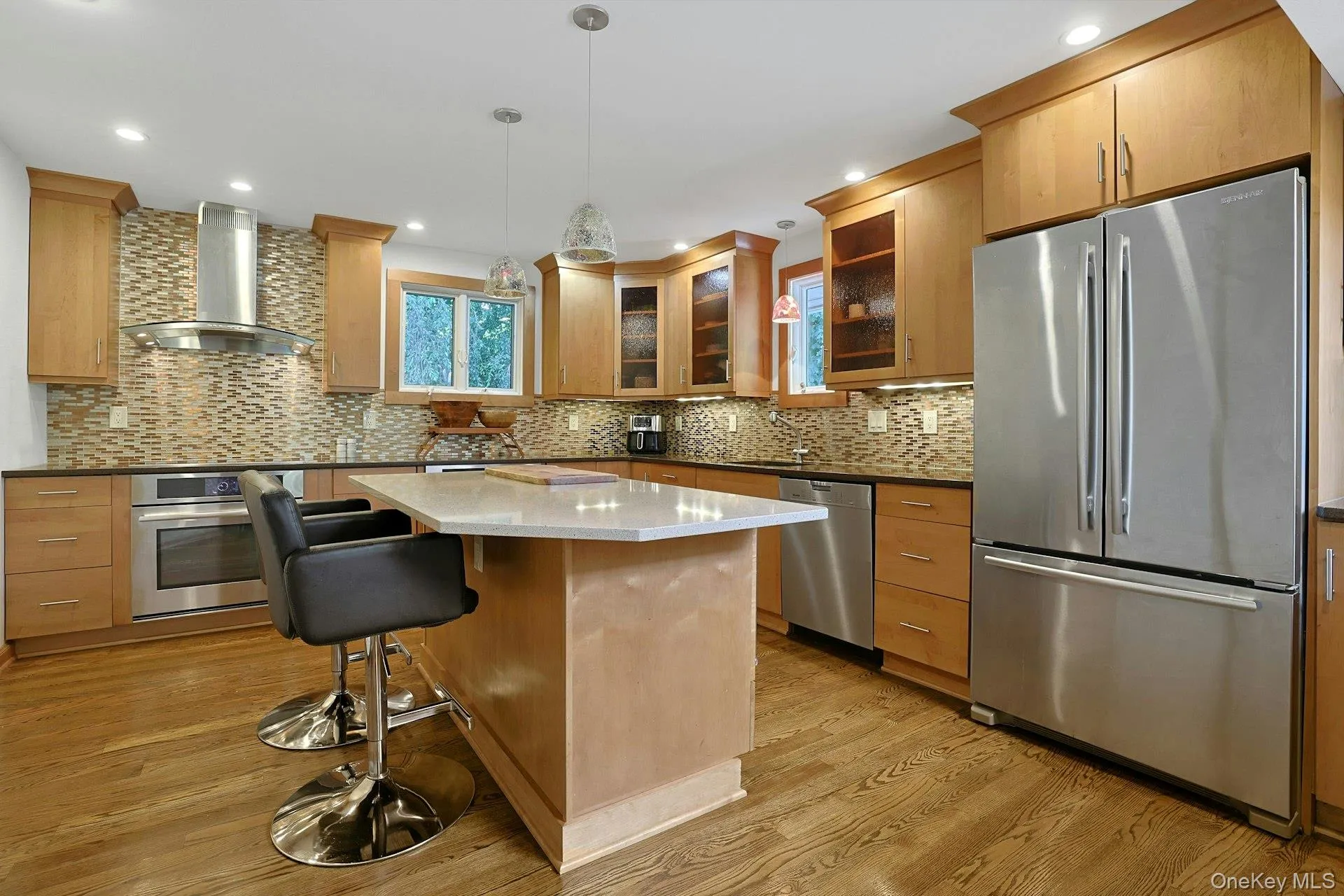 Both beautiful and functional, this home chef's dream kitchen is the perfect place to prepare an amazing meal. Both beautiful and functional, this home chef's dream kitchen is the perfect place to prepare an amazing meal.