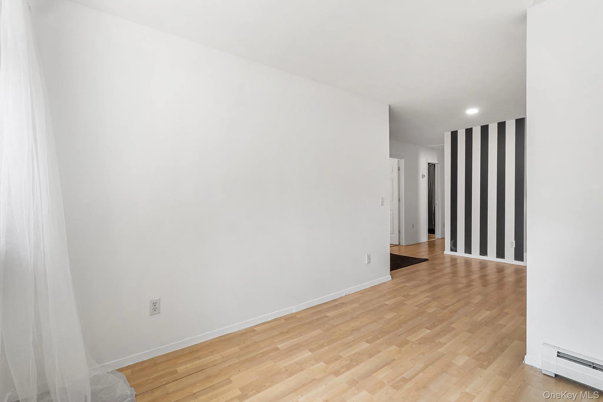 10 Clifton Place, Brookhaven, NY, 6 Bedrooms Bedrooms, 8 Rooms Rooms,5 BathroomsBathrooms,Residential,For Rent,Clifton,0,1021303 10 Clifton Place, Brookhaven, NY, 6 Bedrooms Bedrooms, 8 Rooms Rooms,5 BathroomsBathrooms,Residential,For Rent,Clifton,0,1021303