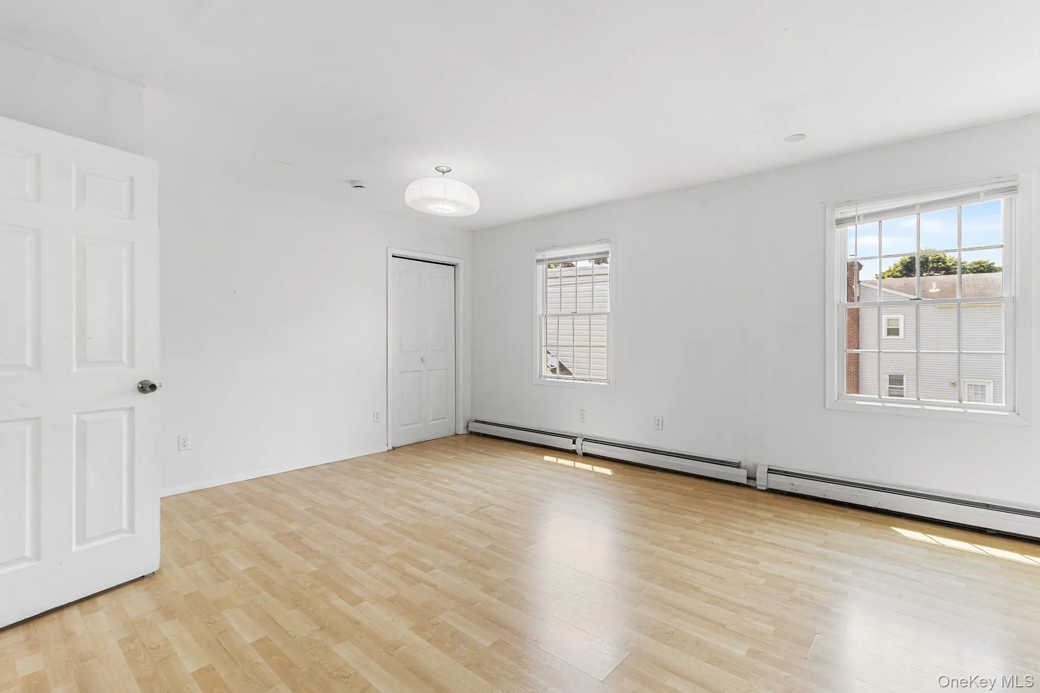 10 Clifton Place, Brookhaven, NY, 6 Bedrooms Bedrooms, 8 Rooms Rooms,5 BathroomsBathrooms,Residential,For Rent,Clifton,0,1021303 10 Clifton Place, Brookhaven, NY, 6 Bedrooms Bedrooms, 8 Rooms Rooms,5 BathroomsBathrooms,Residential,For Rent,Clifton,0,1021303