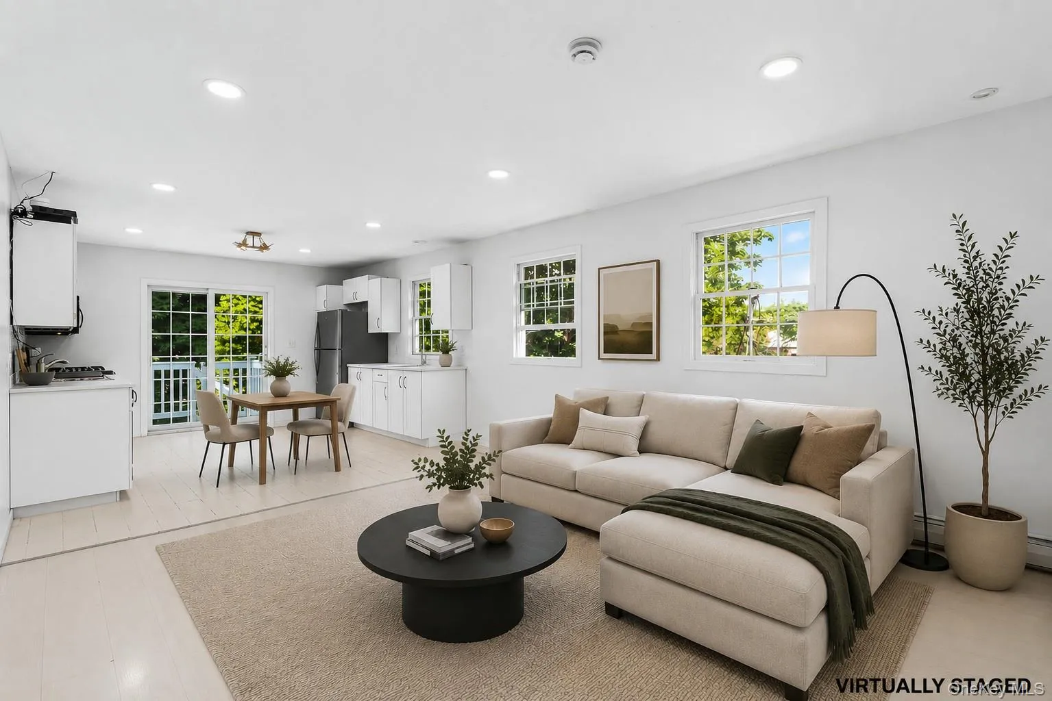 10 Clifton Place, Brookhaven, NY, 6 Bedrooms Bedrooms, 8 Rooms Rooms,5 BathroomsBathrooms,Residential,For Rent,Clifton,0,1021303 10 Clifton Place, Brookhaven, NY, 6 Bedrooms Bedrooms, 8 Rooms Rooms,5 BathroomsBathrooms,Residential,For Rent,Clifton,0,1021303