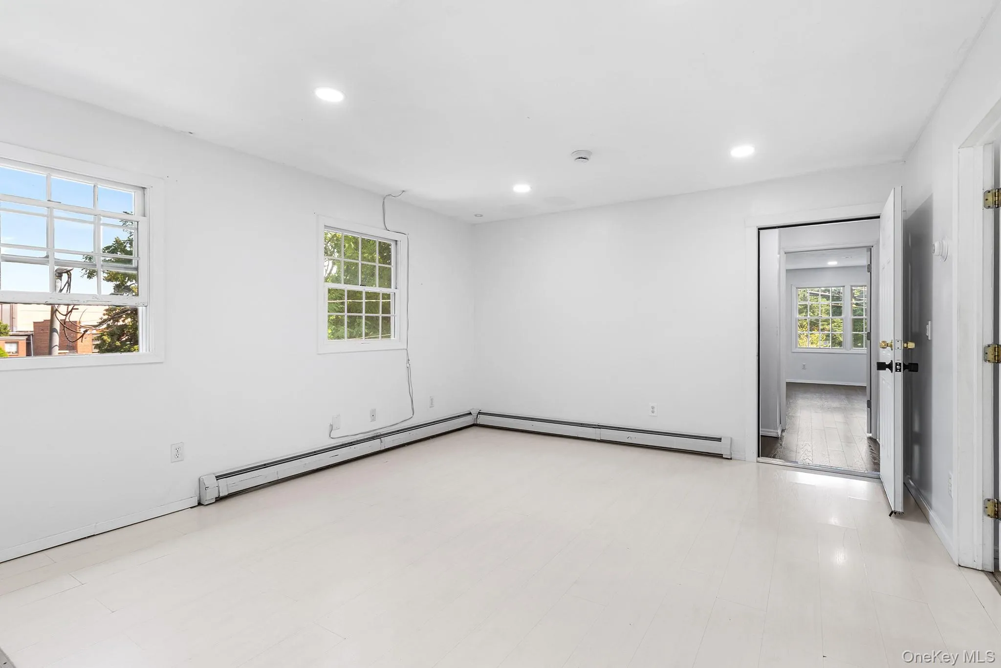 10 Clifton Place, Brookhaven, NY, 6 Bedrooms Bedrooms, 8 Rooms Rooms,5 BathroomsBathrooms,Residential,For Rent,Clifton,0,1021303 10 Clifton Place, Brookhaven, NY, 6 Bedrooms Bedrooms, 8 Rooms Rooms,5 BathroomsBathrooms,Residential,For Rent,Clifton,0,1021303