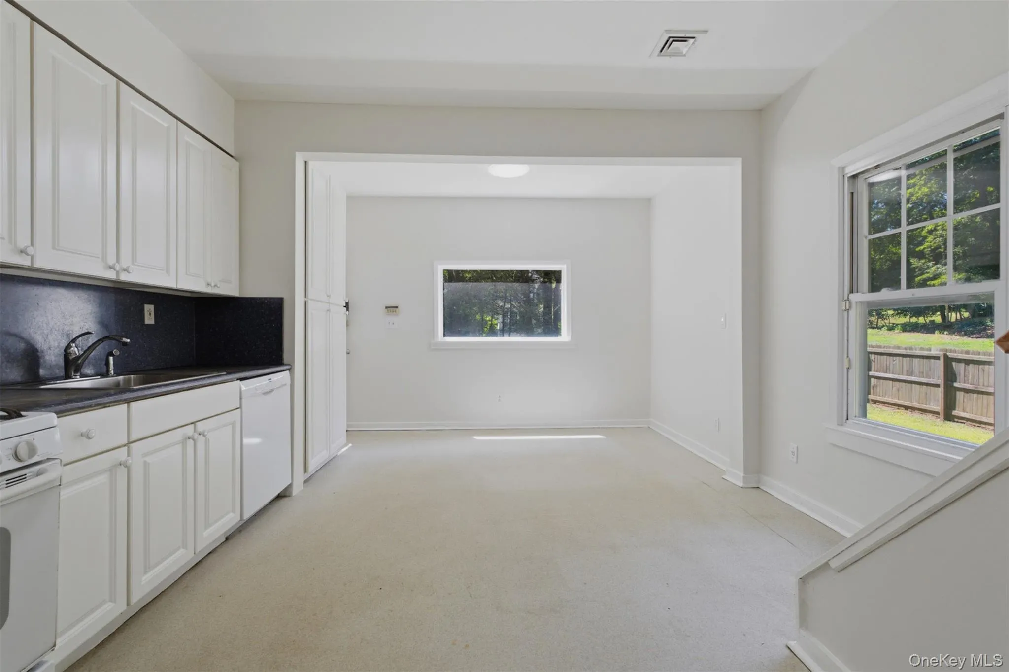 65 State Road, Ossining, NY, 3 Bedrooms Bedrooms, 6 Rooms Rooms,3 BathroomsBathrooms,Residential,For Rent,State,0,1021305 65 State Road, Ossining, NY, 3 Bedrooms Bedrooms, 6 Rooms Rooms,3 BathroomsBathrooms,Residential,For Rent,State,0,1021305