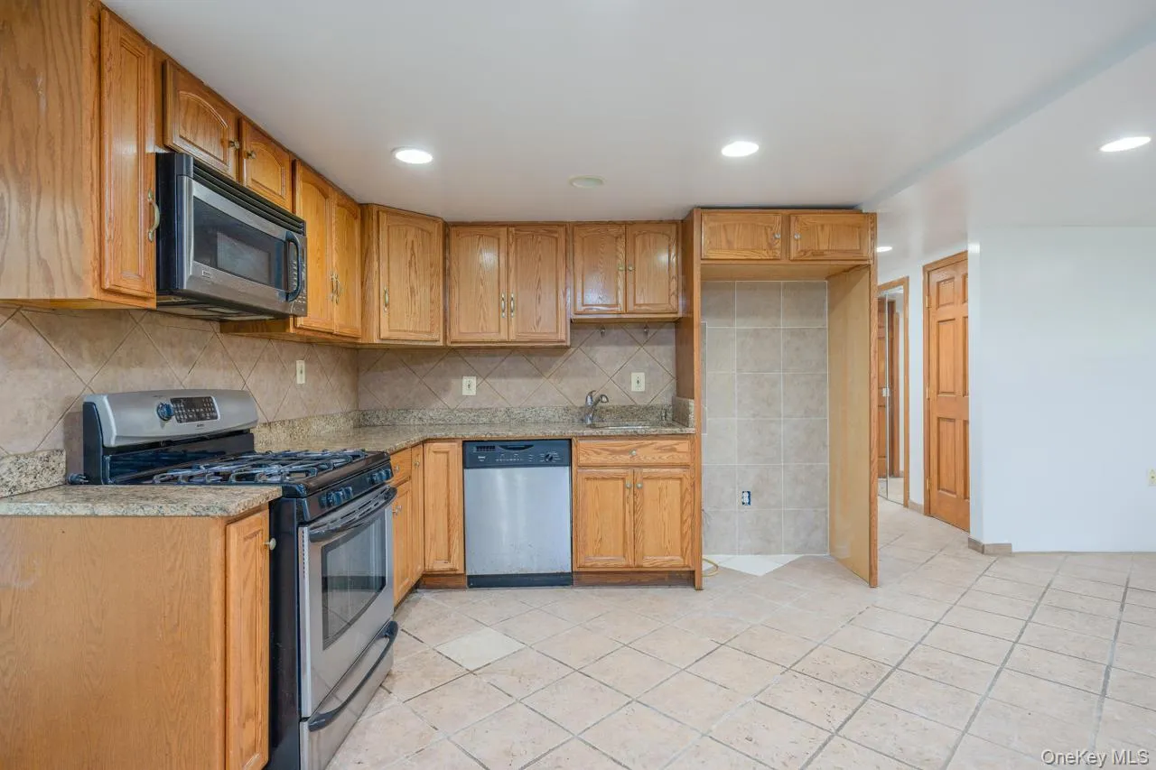 60 College Avenue, Clarkstown, NY, ,Commercial Lease,For Rent,College,0,1021306 60 College Avenue, Clarkstown, NY, ,Commercial Lease,For Rent,College,0,1021306