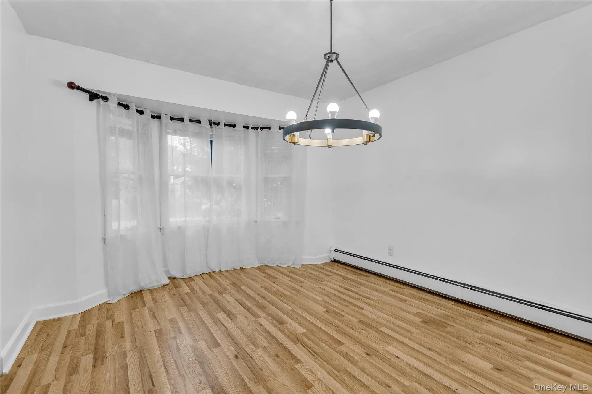 8 Julia Circle, Brookhaven, NY, 4 Bedrooms Bedrooms, 9 Rooms Rooms,3 BathroomsBathrooms,Residential,For Rent,Julia,0,1021308 8 Julia Circle, Brookhaven, NY, 4 Bedrooms Bedrooms, 9 Rooms Rooms,3 BathroomsBathrooms,Residential,For Rent,Julia,0,1021308