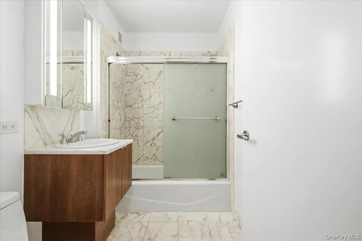 107-24 71st Road, New York, NY, 2 Bedrooms Bedrooms, 6 Rooms Rooms,2 BathroomsBathrooms,Residential,For Rent,71st,0,1021314 107-24 71st Road, New York, NY, 2 Bedrooms Bedrooms, 6 Rooms Rooms,2 BathroomsBathrooms,Residential,For Rent,71st,0,1021314