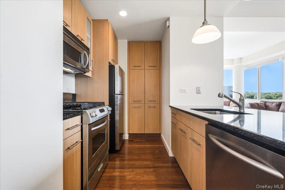107-24 71st Road, New York, NY, 2 Bedrooms Bedrooms, 6 Rooms Rooms,2 BathroomsBathrooms,Residential,For Rent,71st,0,1021314 107-24 71st Road, New York, NY, 2 Bedrooms Bedrooms, 6 Rooms Rooms,2 BathroomsBathrooms,Residential,For Rent,71st,0,1021314