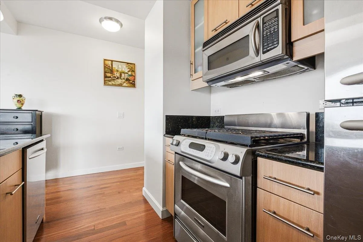 107-24 71st Road, New York, NY, 2 Bedrooms Bedrooms, 6 Rooms Rooms,2 BathroomsBathrooms,Residential,For Rent,71st,0,1021314 107-24 71st Road, New York, NY, 2 Bedrooms Bedrooms, 6 Rooms Rooms,2 BathroomsBathrooms,Residential,For Rent,71st,0,1021314