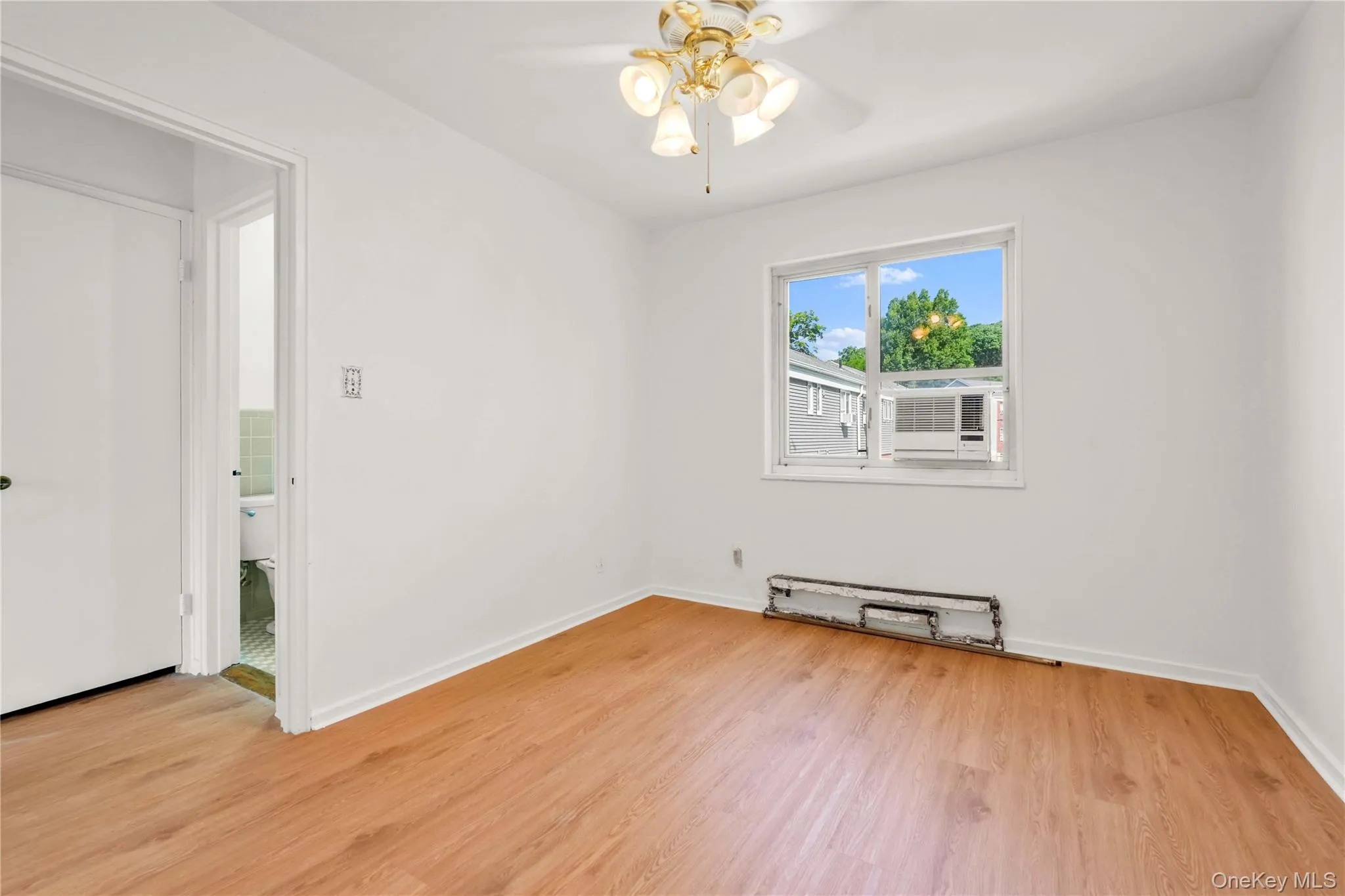 224-01 Hillside Avenue, New York, NY, 2 Bedrooms Bedrooms, 4 Rooms Rooms,1 BathroomBathrooms,Residential,For Rent,Hillside,0,1021315 224-01 Hillside Avenue, New York, NY, 2 Bedrooms Bedrooms, 4 Rooms Rooms,1 BathroomBathrooms,Residential,For Rent,Hillside,0,1021315