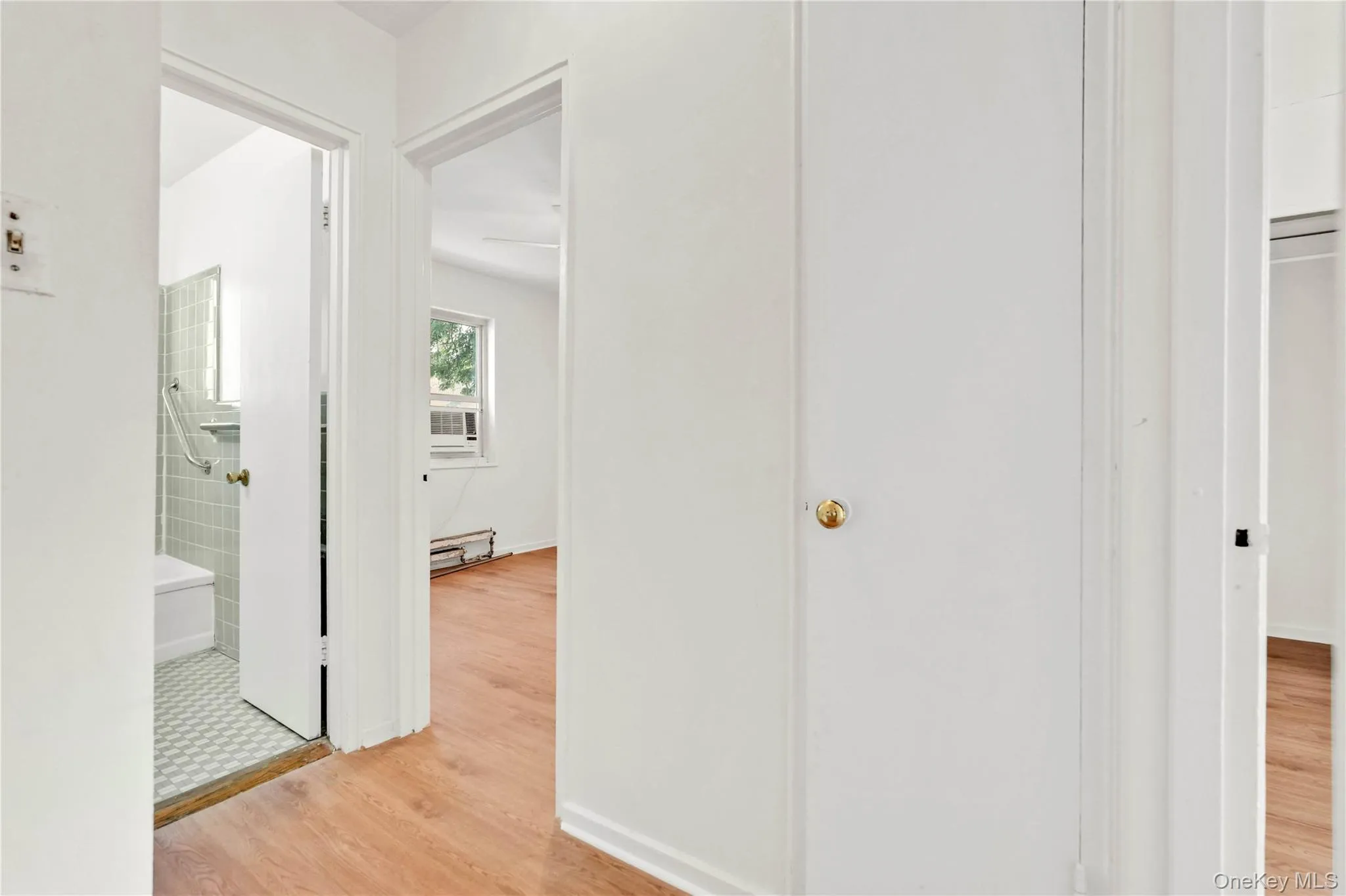 224-01 Hillside Avenue, New York, NY, 2 Bedrooms Bedrooms, 4 Rooms Rooms,1 BathroomBathrooms,Residential,For Rent,Hillside,0,1021315 224-01 Hillside Avenue, New York, NY, 2 Bedrooms Bedrooms, 4 Rooms Rooms,1 BathroomBathrooms,Residential,For Rent,Hillside,0,1021315