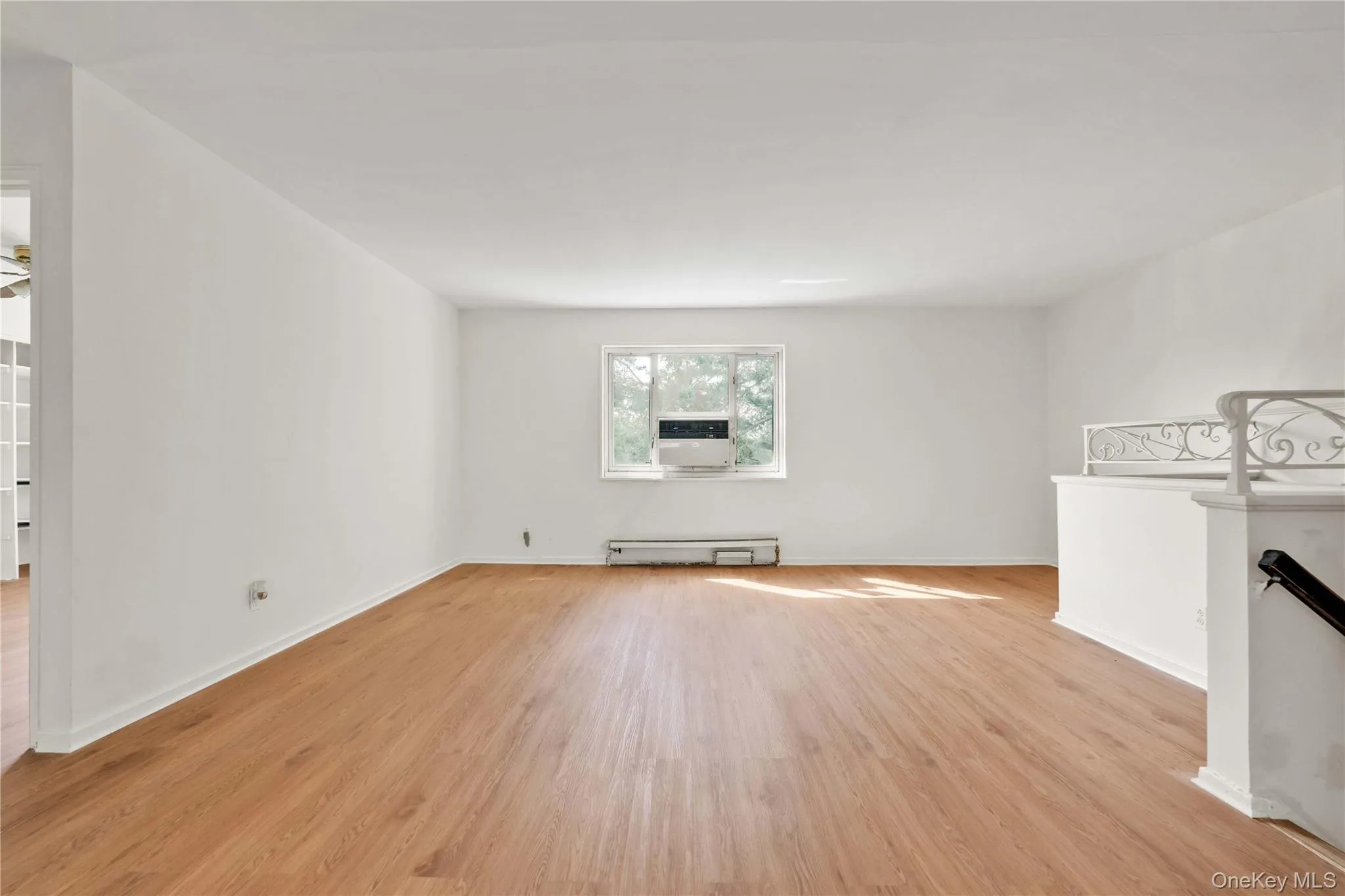 224-01 Hillside Avenue, New York, NY, 2 Bedrooms Bedrooms, 4 Rooms Rooms,1 BathroomBathrooms,Residential,For Rent,Hillside,0,1021315 224-01 Hillside Avenue, New York, NY, 2 Bedrooms Bedrooms, 4 Rooms Rooms,1 BathroomBathrooms,Residential,For Rent,Hillside,0,1021315