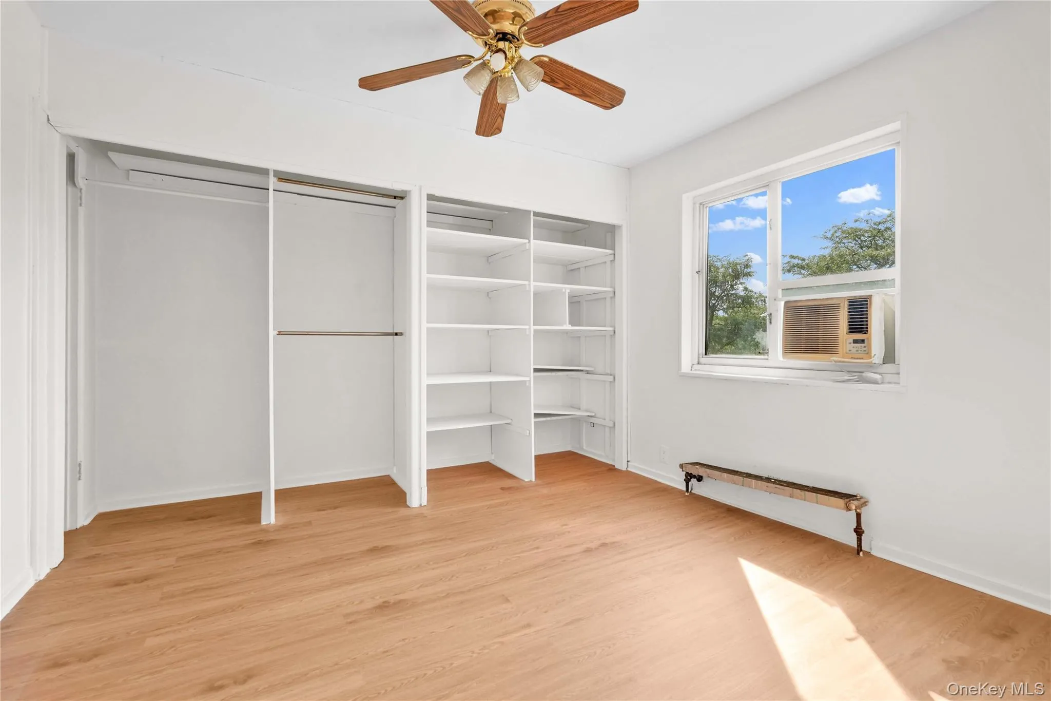 224-01 Hillside Avenue, New York, NY, 2 Bedrooms Bedrooms, 4 Rooms Rooms,1 BathroomBathrooms,Residential,For Rent,Hillside,0,1021315 224-01 Hillside Avenue, New York, NY, 2 Bedrooms Bedrooms, 4 Rooms Rooms,1 BathroomBathrooms,Residential,For Rent,Hillside,0,1021315