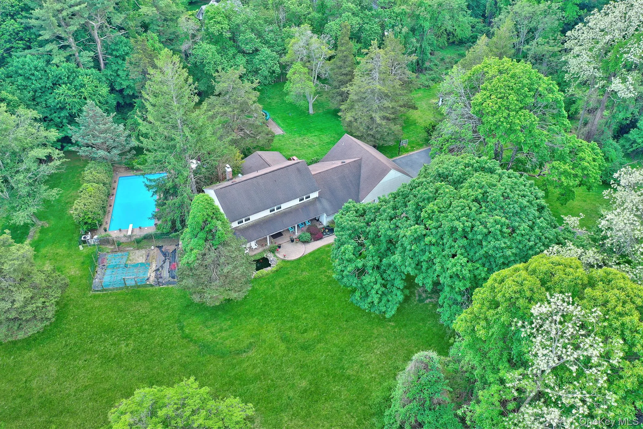15 Stillwater Road, Smithtown, NY, 6 Bedrooms Bedrooms, 11 Rooms Rooms,4 BathroomsBathrooms,Residential,For Rent,Stillwater,0,1021330 15 Stillwater Road, Smithtown, NY, 6 Bedrooms Bedrooms, 11 Rooms Rooms,4 BathroomsBathrooms,Residential,For Rent,Stillwater,0,1021330
