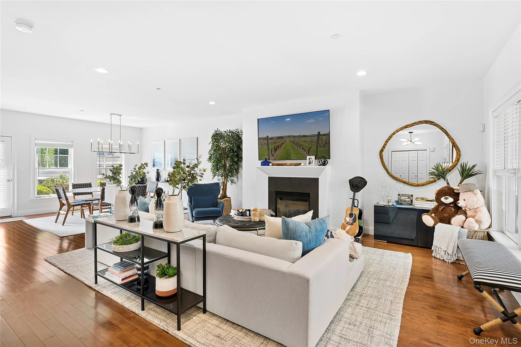 22 Gianna Court, Southampton, NY, 3 Bedrooms Bedrooms, 6 Rooms Rooms,3 BathroomsBathrooms,Residential,For Rent,Gianna,0,1021332 22 Gianna Court, Southampton, NY, 3 Bedrooms Bedrooms, 6 Rooms Rooms,3 BathroomsBathrooms,Residential,For Rent,Gianna,0,1021332