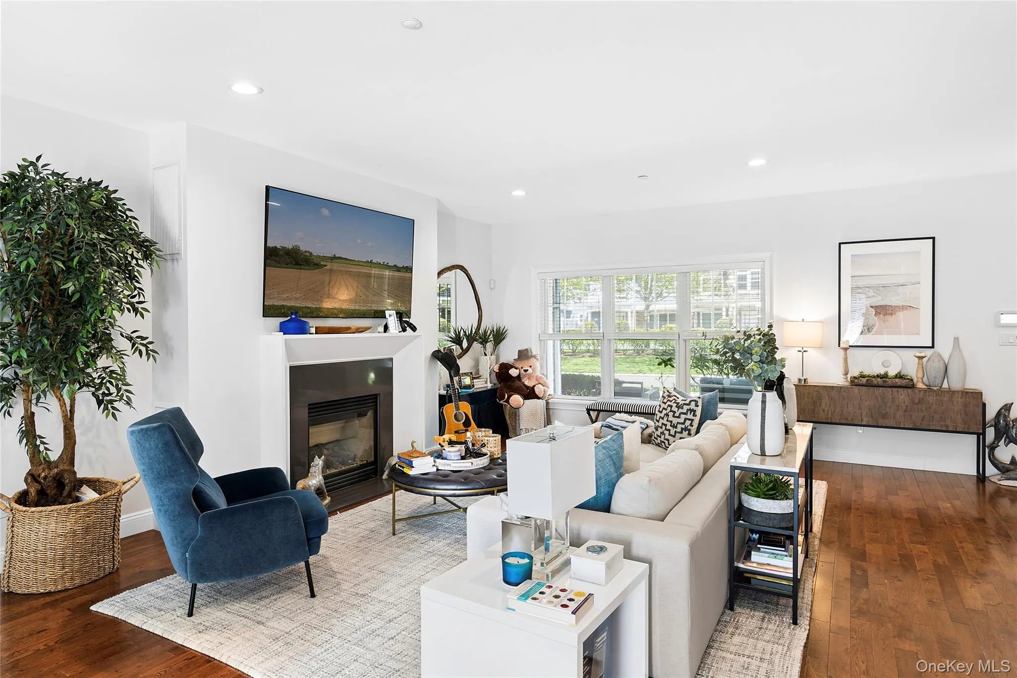 22 Gianna Court, Southampton, NY, 3 Bedrooms Bedrooms, 6 Rooms Rooms,3 BathroomsBathrooms,Residential,For Rent,Gianna,0,1021332 22 Gianna Court, Southampton, NY, 3 Bedrooms Bedrooms, 6 Rooms Rooms,3 BathroomsBathrooms,Residential,For Rent,Gianna,0,1021332