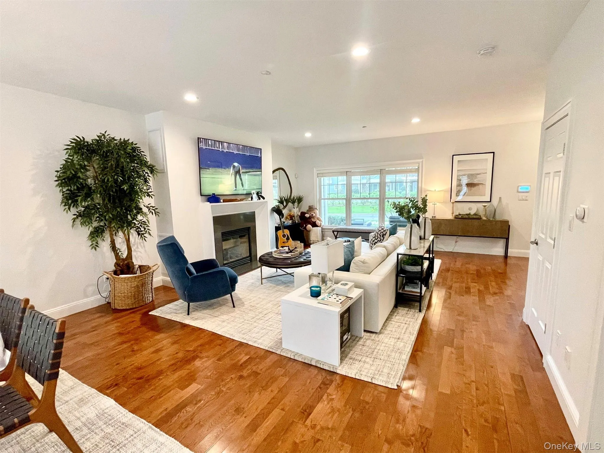 22 Gianna Court, Southampton, NY, 3 Bedrooms Bedrooms, 6 Rooms Rooms,3 BathroomsBathrooms,Residential,For Rent,Gianna,0,1021332 22 Gianna Court, Southampton, NY, 3 Bedrooms Bedrooms, 6 Rooms Rooms,3 BathroomsBathrooms,Residential,For Rent,Gianna,0,1021332