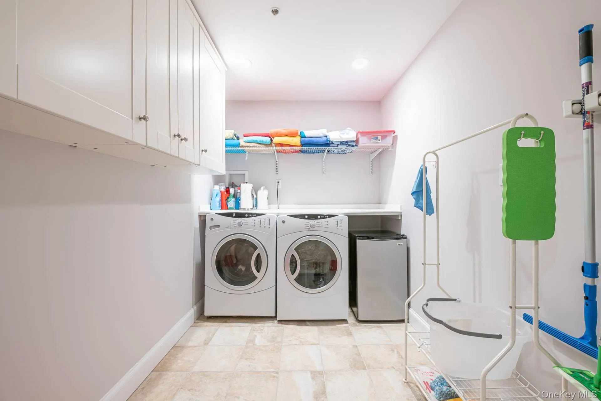 22 Gianna Court, Southampton, NY, 3 Bedrooms Bedrooms, 6 Rooms Rooms,3 BathroomsBathrooms,Residential,For Rent,Gianna,0,1021332 22 Gianna Court, Southampton, NY, 3 Bedrooms Bedrooms, 6 Rooms Rooms,3 BathroomsBathrooms,Residential,For Rent,Gianna,0,1021332