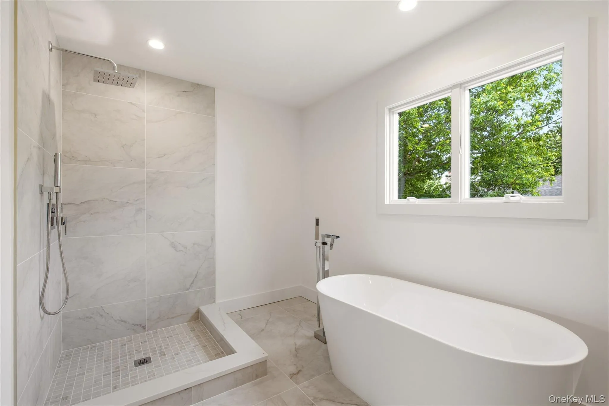 16 Otsego Place, Oyster Bay, NY, 5 Bedrooms Bedrooms, 18 Rooms Rooms,5 BathroomsBathrooms,Residential,For Rent,Otsego,0,1021339 16 Otsego Place, Oyster Bay, NY, 5 Bedrooms Bedrooms, 18 Rooms Rooms,5 BathroomsBathrooms,Residential,For Rent,Otsego,0,1021339