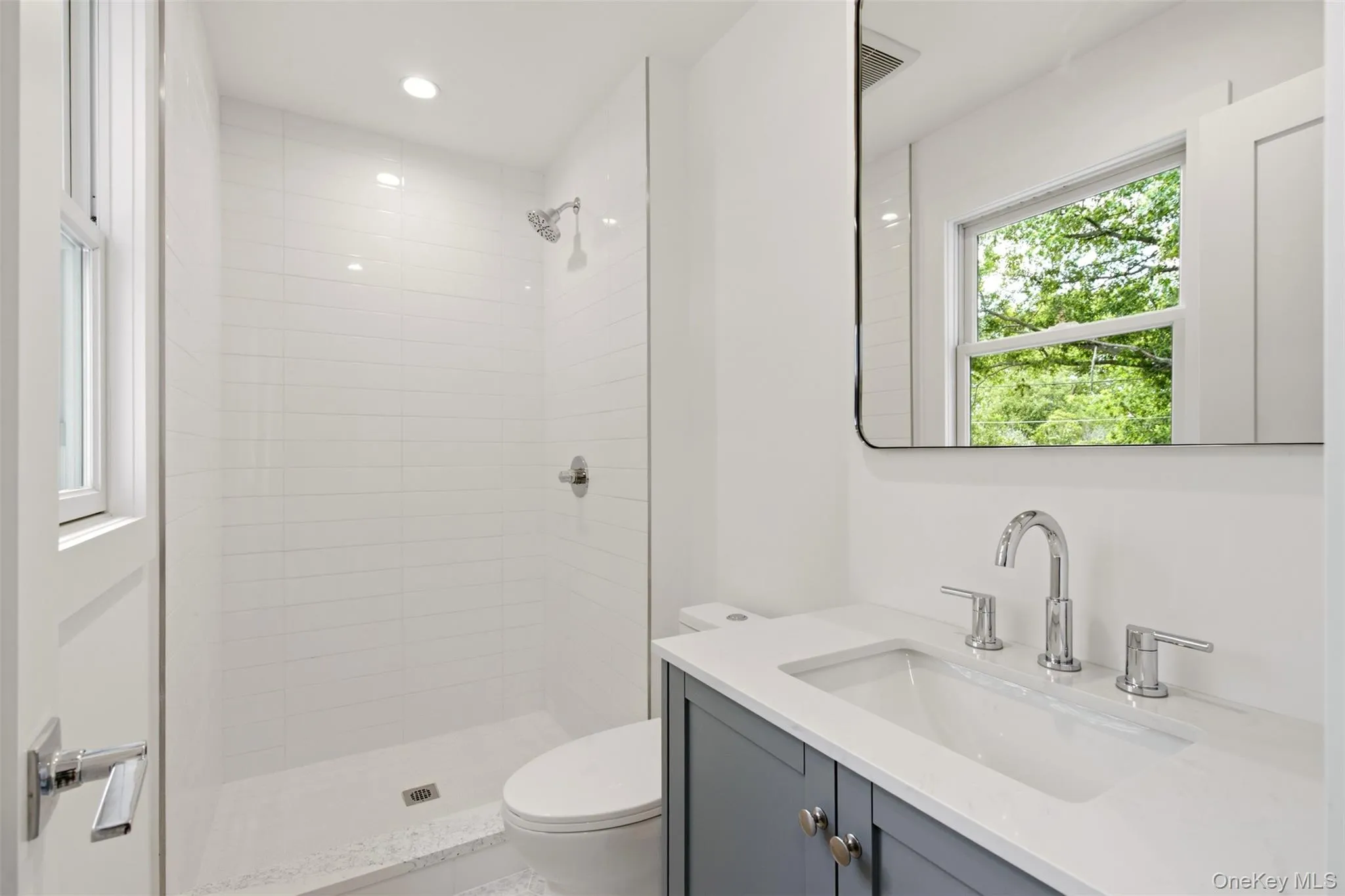 16 Otsego Place, Oyster Bay, NY, 5 Bedrooms Bedrooms, 18 Rooms Rooms,5 BathroomsBathrooms,Residential,For Rent,Otsego,0,1021339 16 Otsego Place, Oyster Bay, NY, 5 Bedrooms Bedrooms, 18 Rooms Rooms,5 BathroomsBathrooms,Residential,For Rent,Otsego,0,1021339