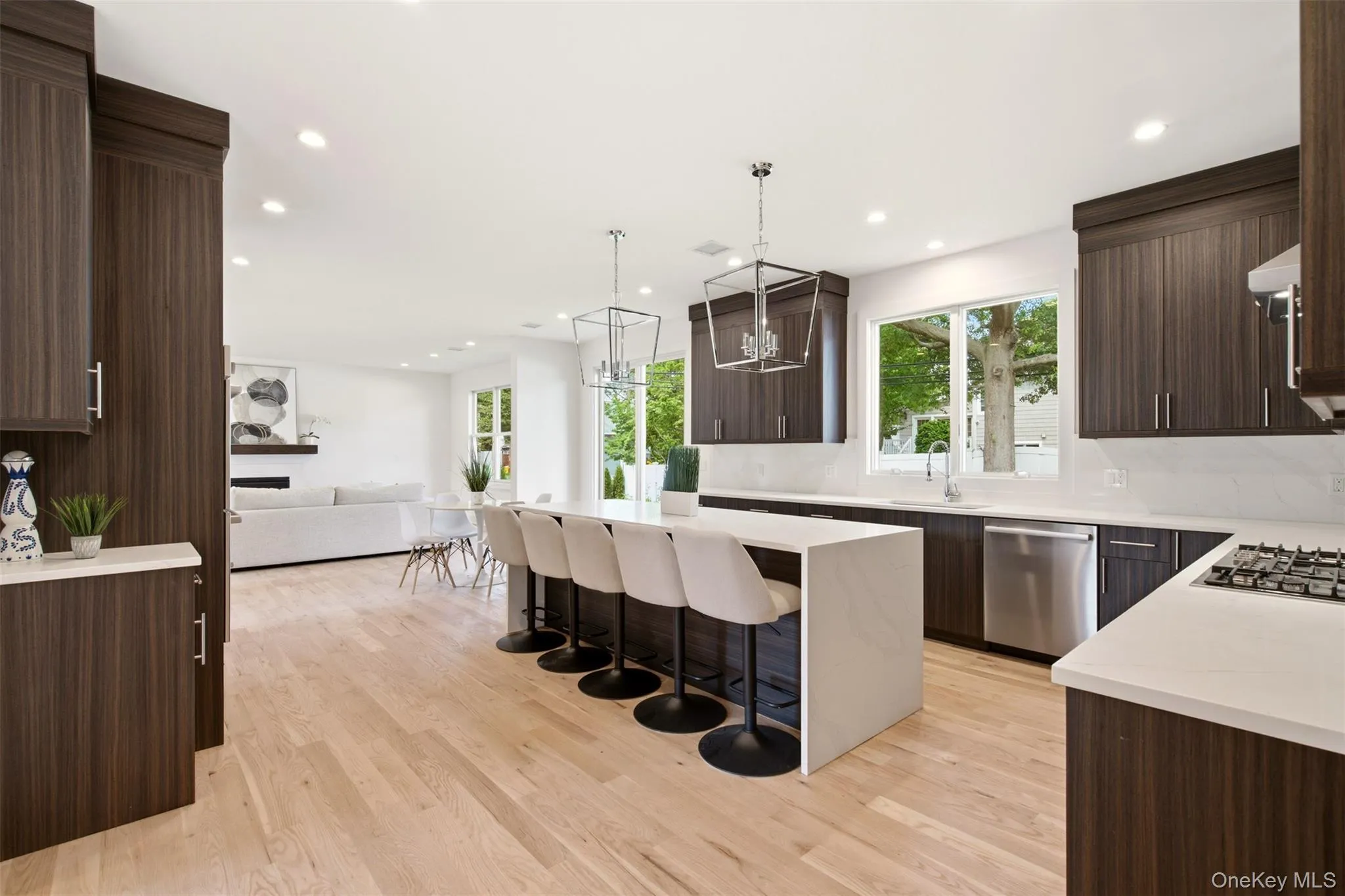 16 Otsego Place, Oyster Bay, NY, 5 Bedrooms Bedrooms, 18 Rooms Rooms,5 BathroomsBathrooms,Residential,For Rent,Otsego,0,1021339 16 Otsego Place, Oyster Bay, NY, 5 Bedrooms Bedrooms, 18 Rooms Rooms,5 BathroomsBathrooms,Residential,For Rent,Otsego,0,1021339