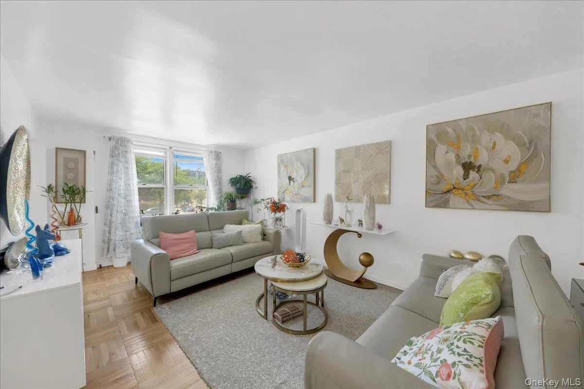 3512 Oxford Avenue, New York, NY, 2 Bedrooms Bedrooms, 5 Rooms Rooms,2 BathroomsBathrooms,Residential,For Rent,Oxford,0,1021343 3512 Oxford Avenue, New York, NY, 2 Bedrooms Bedrooms, 5 Rooms Rooms,2 BathroomsBathrooms,Residential,For Rent,Oxford,0,1021343
